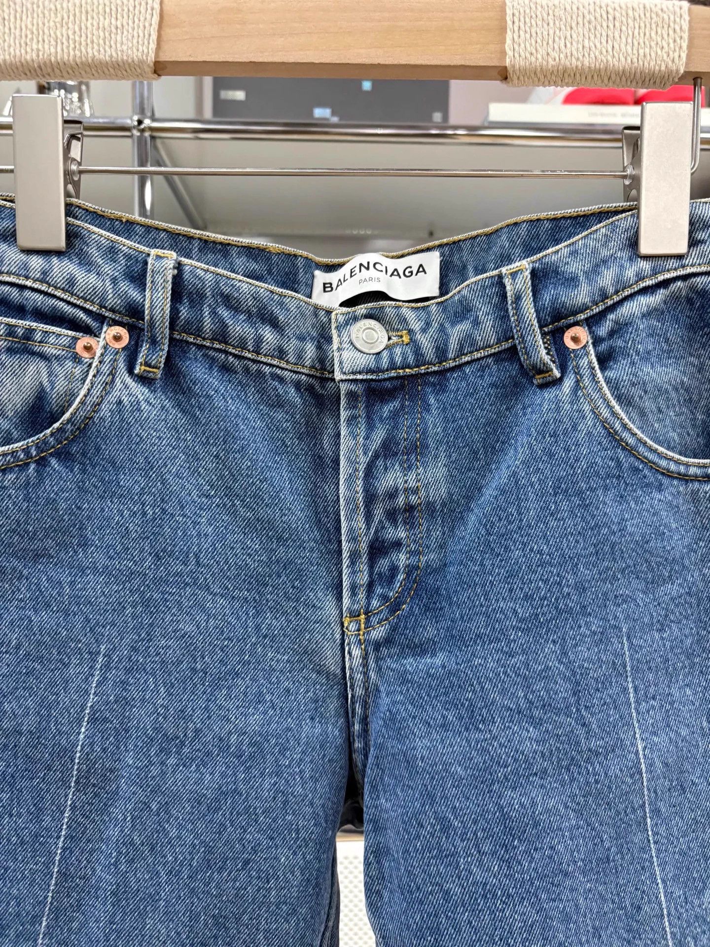 Balenciaga Balenciaga blue colorblocked straight cropped jeans 34 Size 25" / US 0 / IT 36 - 1 Thumbnail