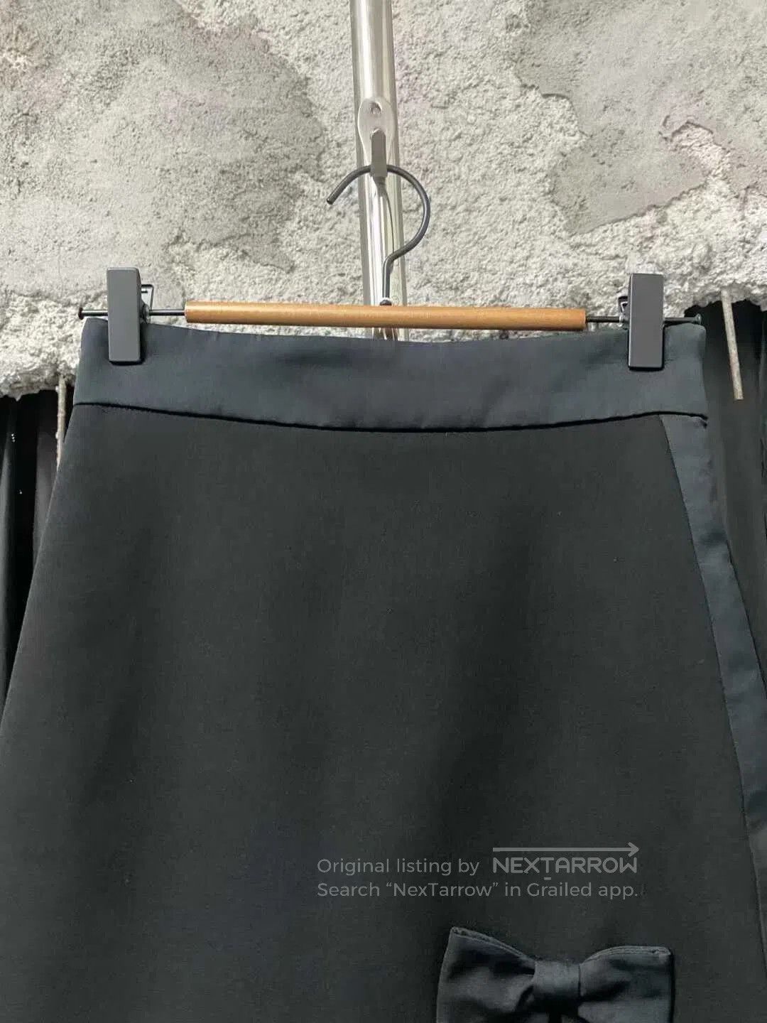 Miu Miu miumiu black bow short skirt. Size 37" - 3 Thumbnail