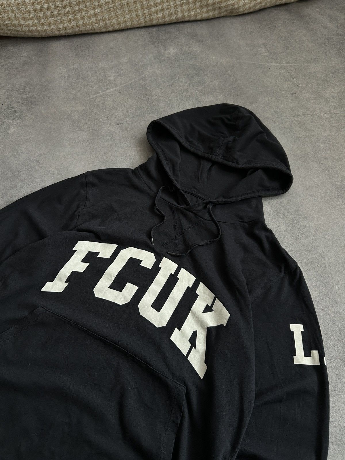 FCUK Vintage Fcuk big logo light hoodies y2k mens size M Size US M / EU 48-50 / 2 - 2 Thumbnail