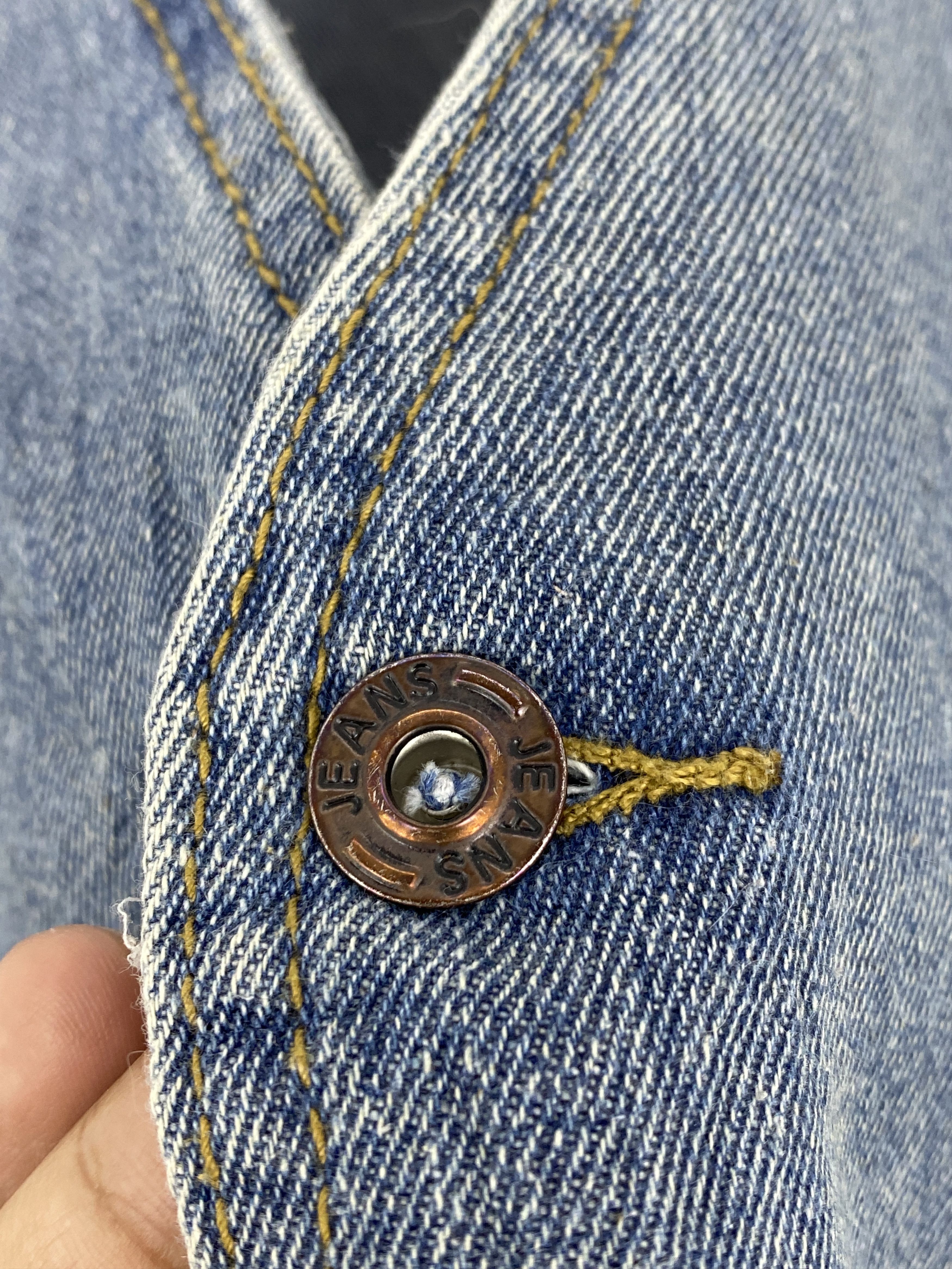 Japanese Brand Vintage Japanese Brand Denim Vest J1843 Size US L / EU 52-54 / 3 - 8 Thumbnail