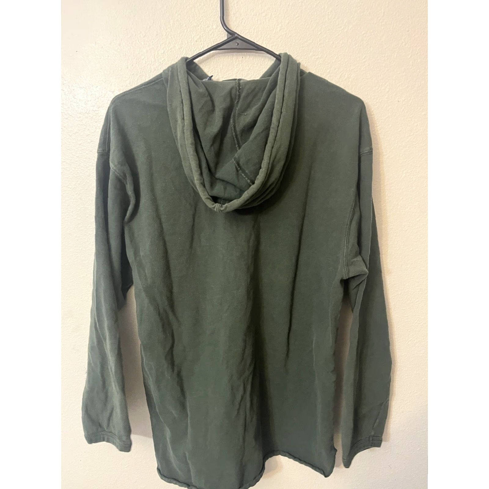 American Eagle Outfitters American Eagle Outfitters Men’s Green Hoodie Sz M Pullover Crew Neck Logo Vintage No Size US M / EU 48-50 / 2 - 3 Thumbnail