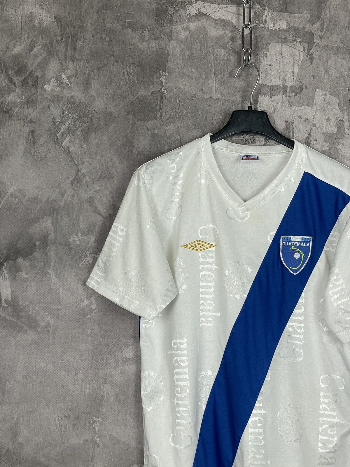 Umbro × Vintage Umbro Vintage 90s Guatemala Very Rare Soccer Jersey Size US M / EU 48-50 / 2 - 3 Thumbnail