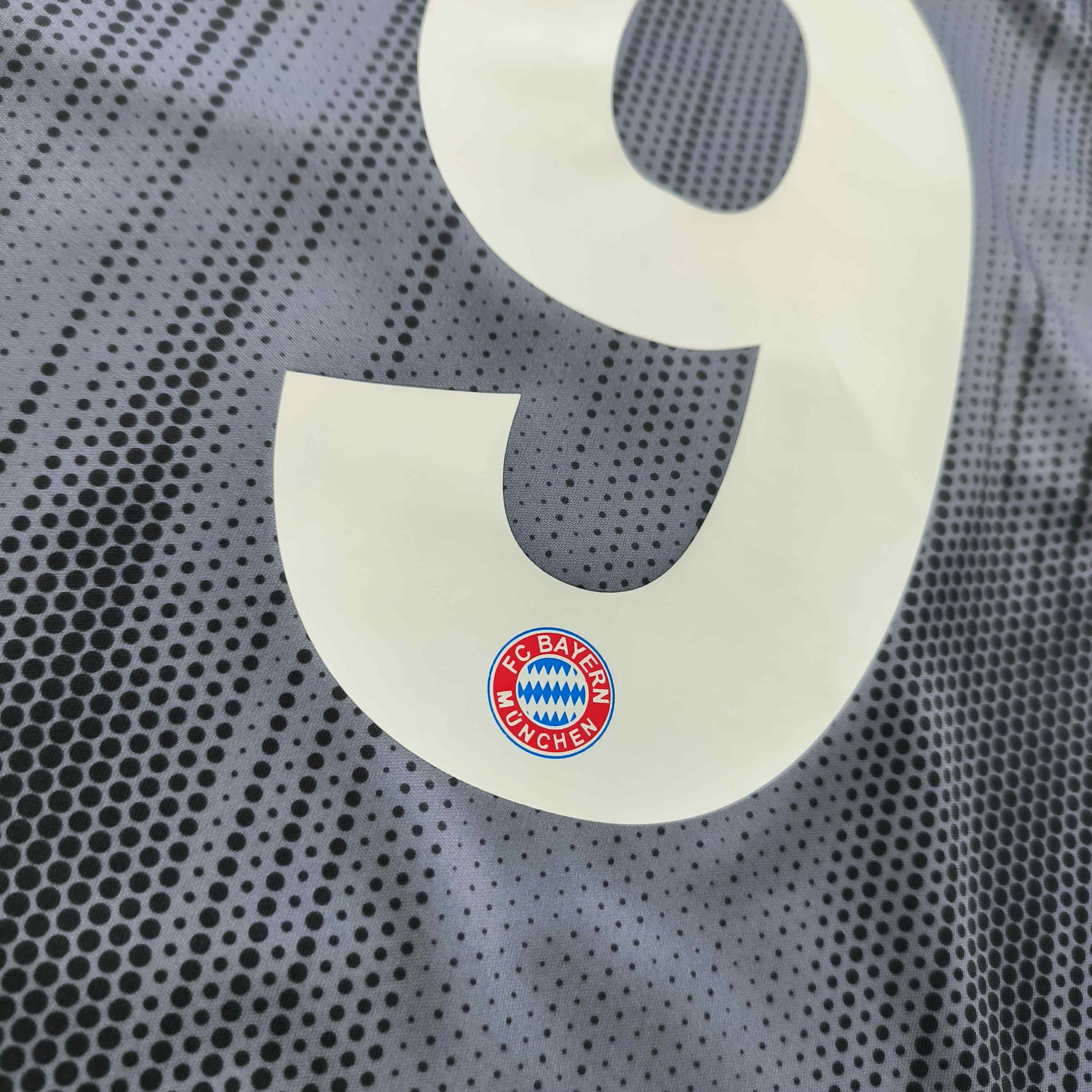 Adidas Bayern Munich 18-19 third UCL Lewandowski football jersey L Size US L / EU 52-54 / 3 - 10 Thumbnail