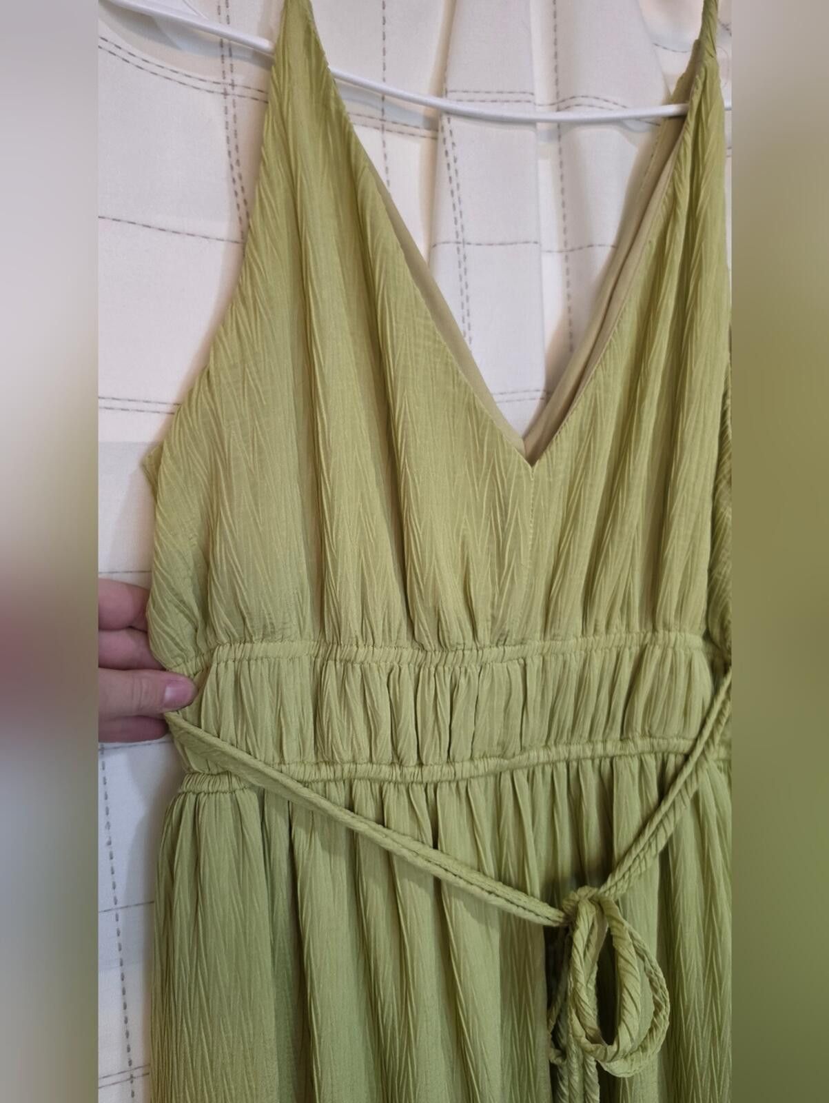 Ann Taylor Taylor Sleeveless V Neck Dress Size M / US 6-8 / IT 42-44 - 2 Thumbnail