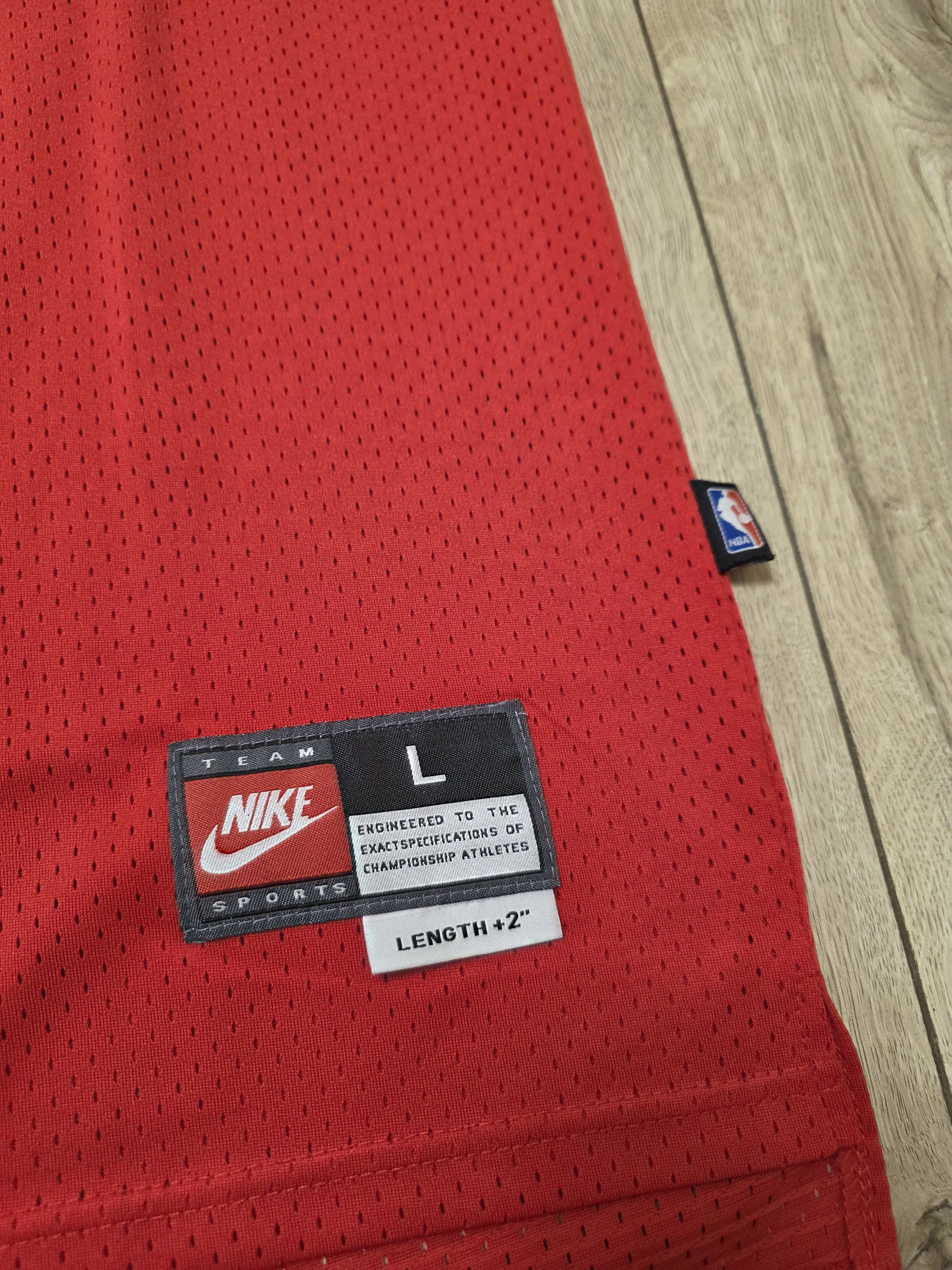 NBA CHICAGO BULLS VINTAGE JERSEY MICHAEL JORDAN JERSEY Size US L / EU 52-54 / 3 - 5 Thumbnail