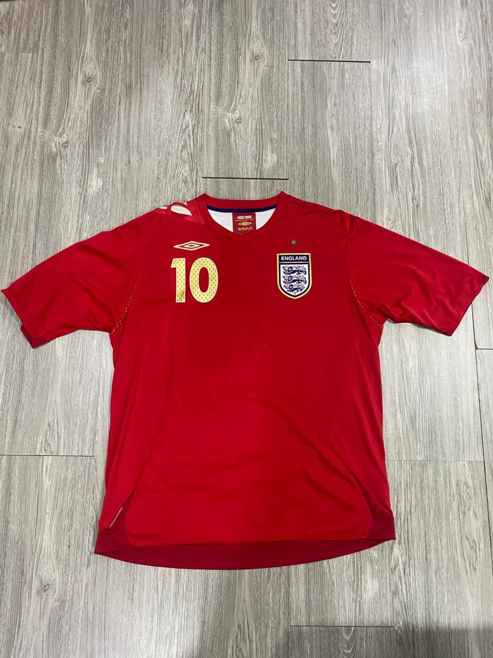 Umbro England 2006/08 Away jersey (XL) owen #10 Size US XL / EU 56 / 4 - 1 Thumbnail
