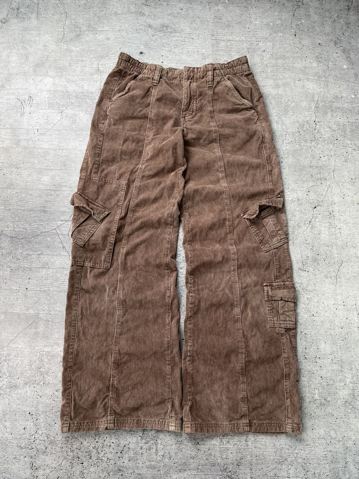 Japanese Brand VTG Brown Corduroy Parachute Multi Pocket Y2K Pants Size US 32 / EU 48 - 1 Thumbnail