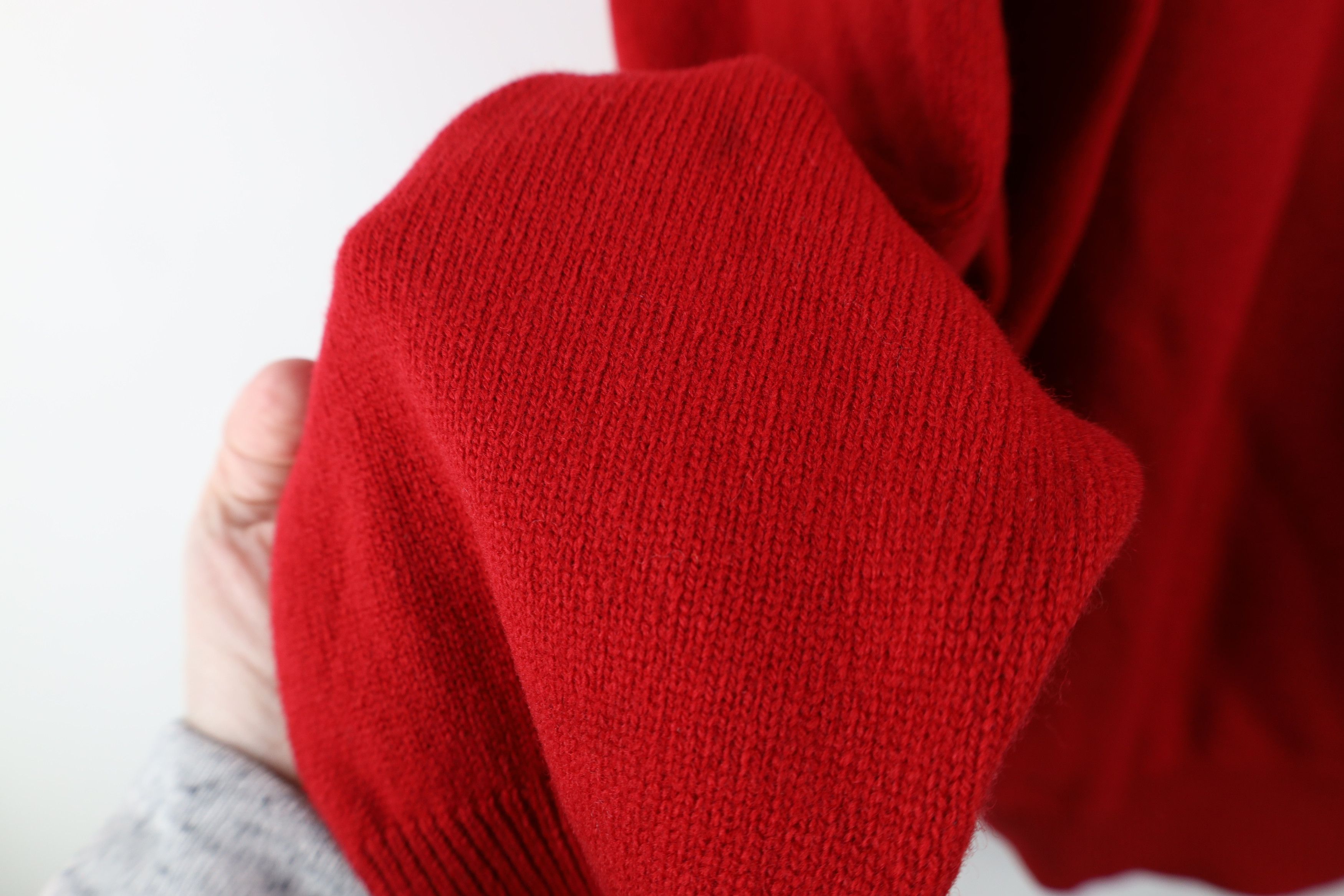 Vintage Vintage 90s Streetwear Heavy Lambswool Knit V-Neck Sweater Size US XL / EU 56 / 4 - 7 Thumbnail