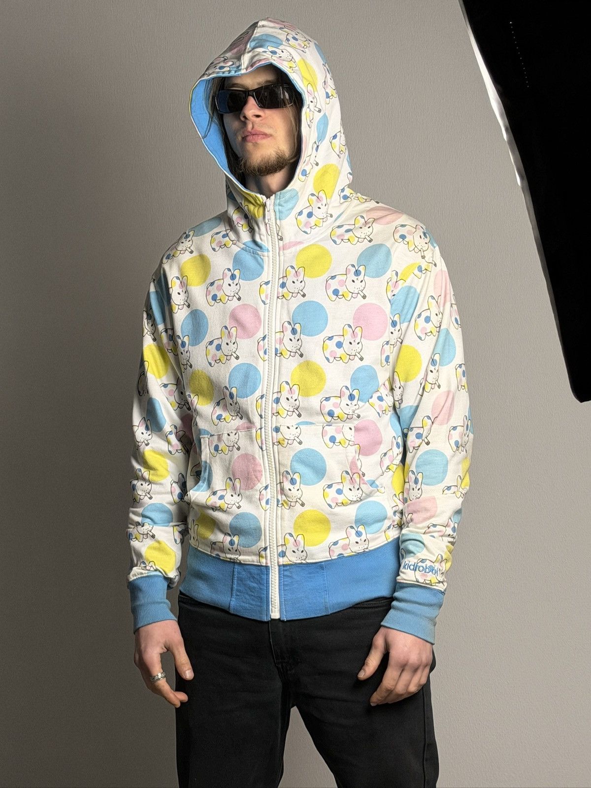 Kid Robot KID ROBOT Limited 6 of 256 zip hoodie overprint size S Size US S / EU 44-46 / 1 - 12 Thumbnail
