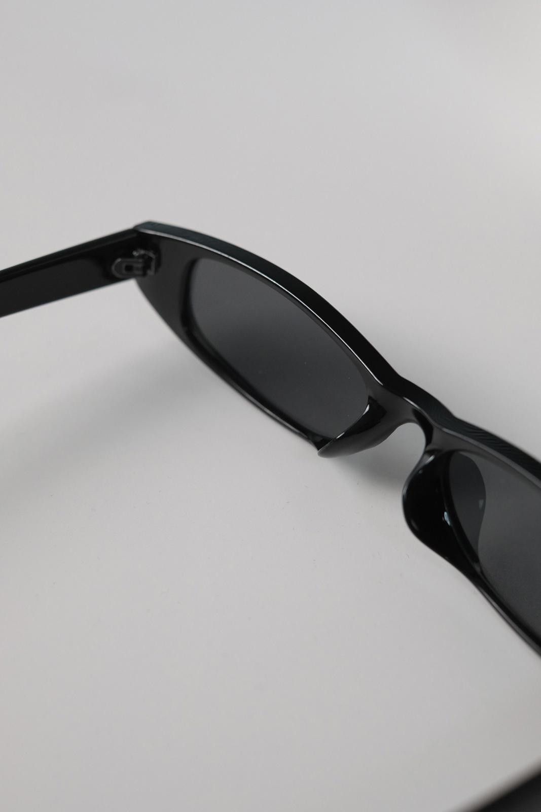 Other Y2k Vtg Avant Garde Rectangular Black Sunglasses Unisex OS Size ONE SIZE - 6 Thumbnail