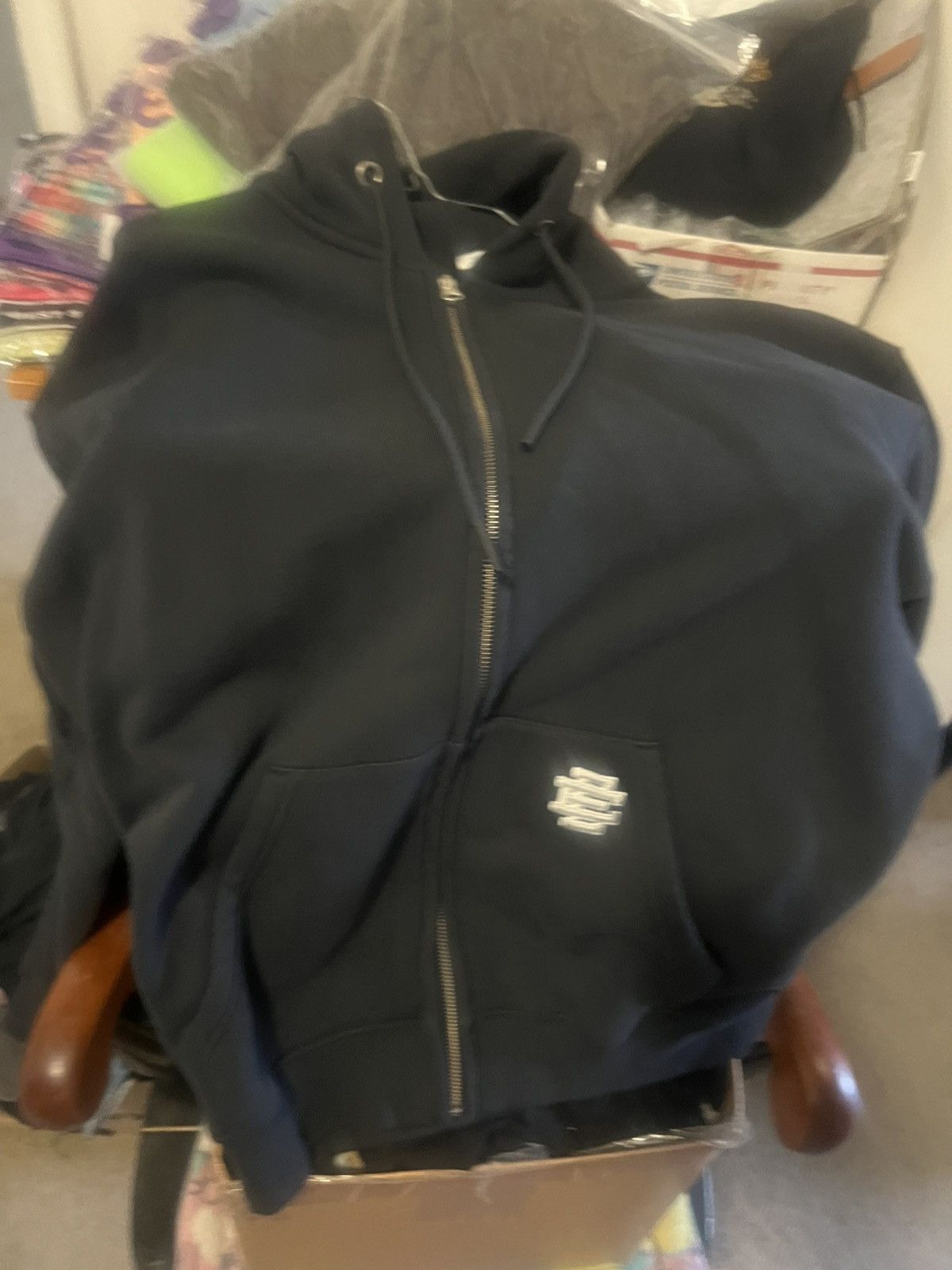 Eric Emanuel Eric Emanuel black w embroidered grey EE zip-up hoodie Size US L / EU 52-54 / 3 - 1 Thumbnail