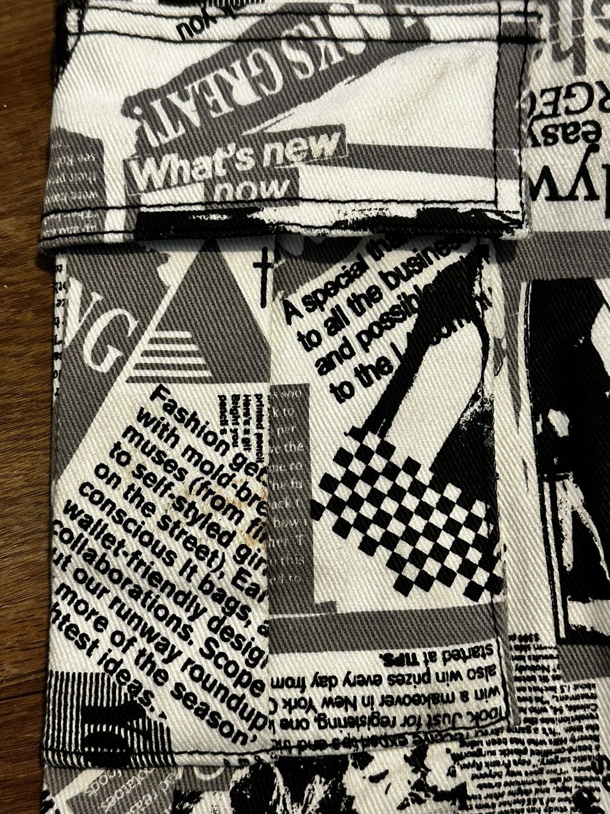 Golden Denim Golden Denim The True Stacked Revista Newspaper Print Jeans Size US 32 / EU 48 - 16 Thumbnail