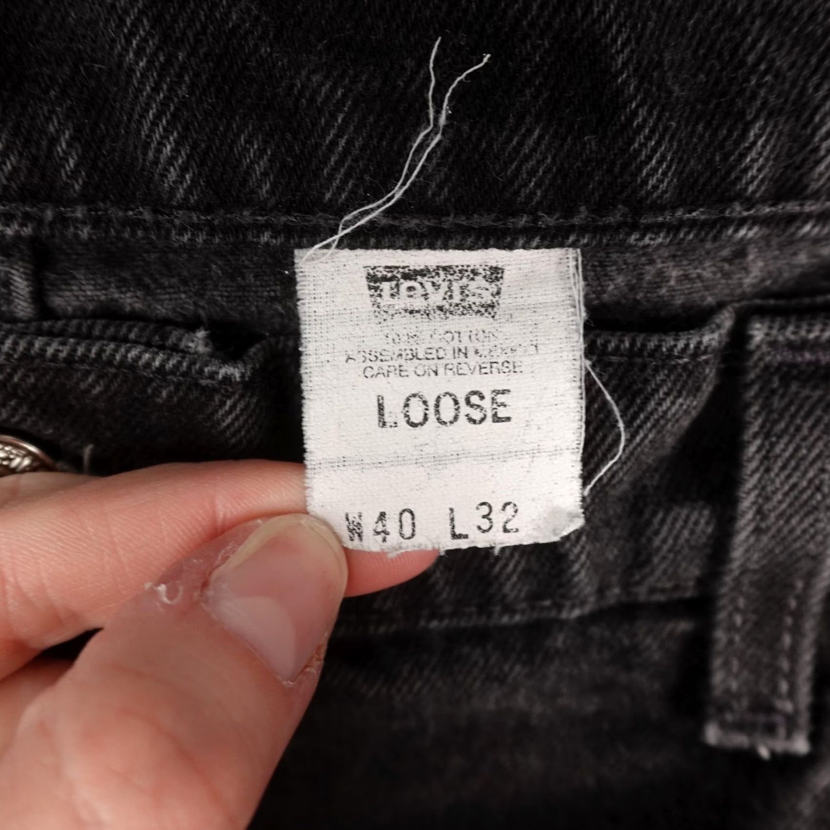 Levi's VINTAGE Levi's Jeans Mens 40x32 Relaxed Loose Fit Black Denim 90s Size US 40 / EU 56 - 2 Thumbnail