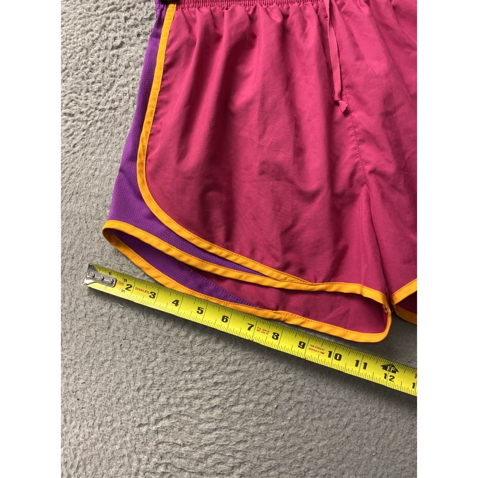 Nike Nike Shorts M Adult Pink Athletic Running Logo Dri Fit Gym Womens 115-15 Size 27" / US 4 / IT 40 - 6 Thumbnail