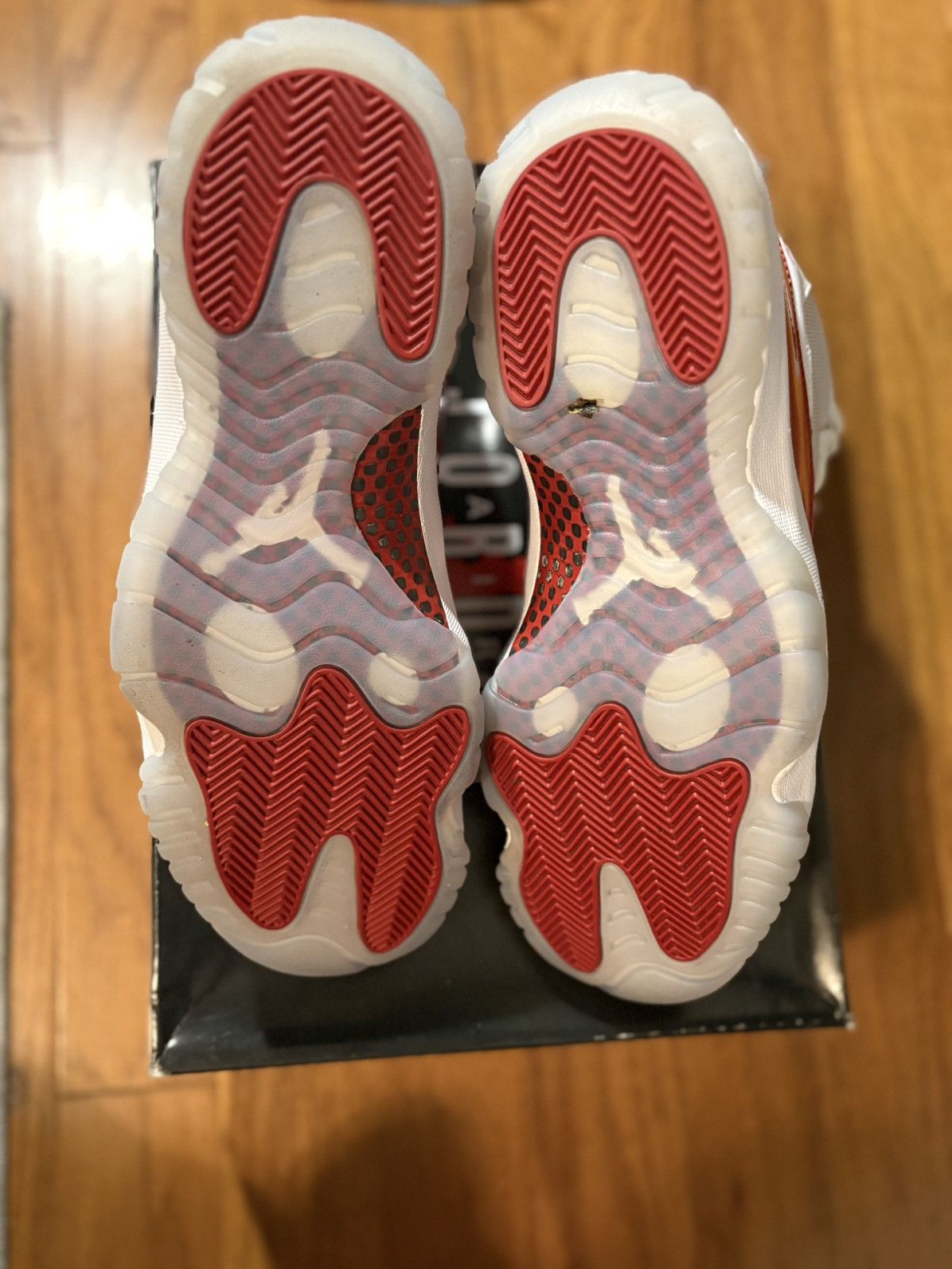 Jordan Brand Jordan 11 Cherry Red Size 12 Size US 12 / EU 45 - 4 Thumbnail