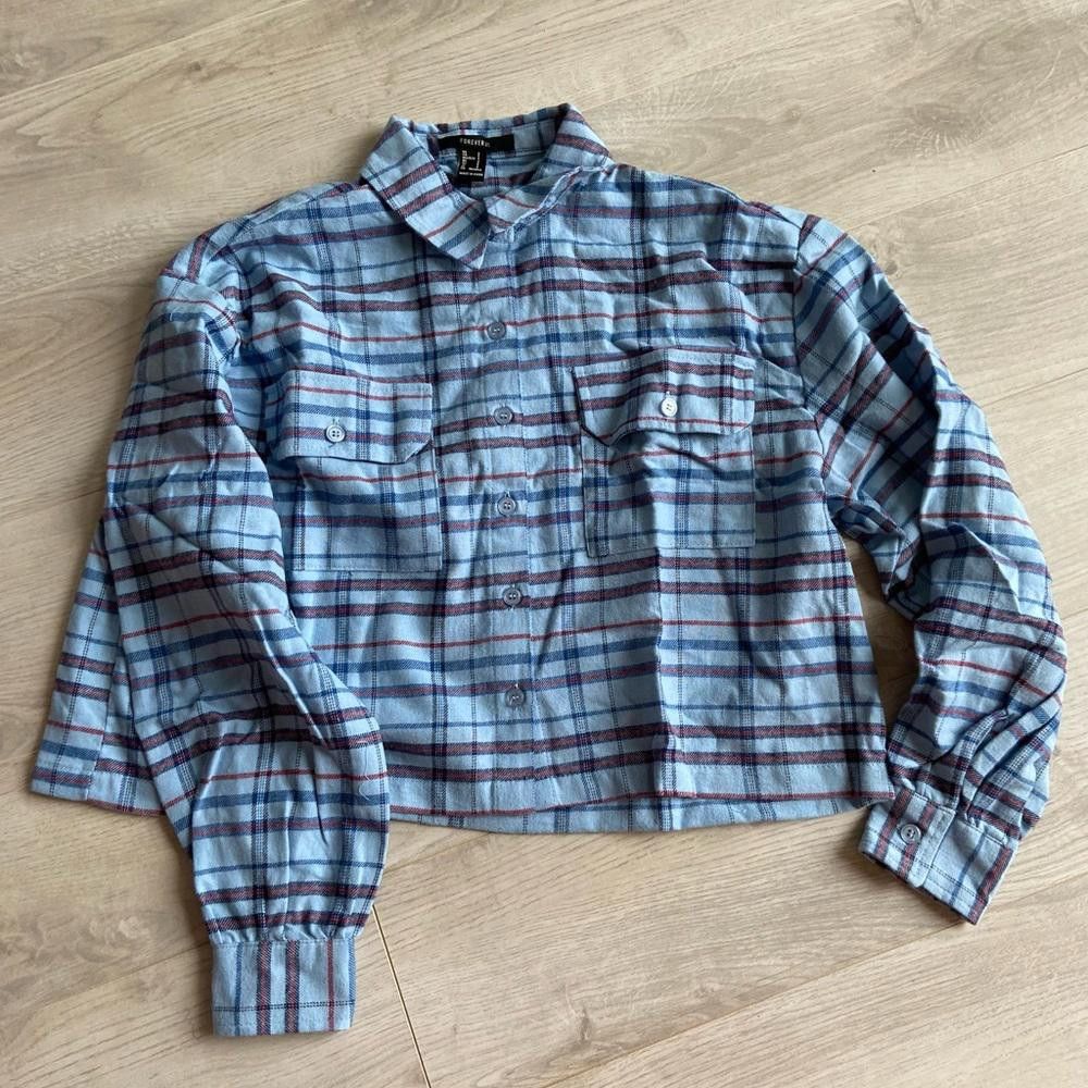 Forever 21 Stylish Cropped Blue Plaid Button-Up Shirt Size S / US 4 / IT 40 - 1 Thumbnail