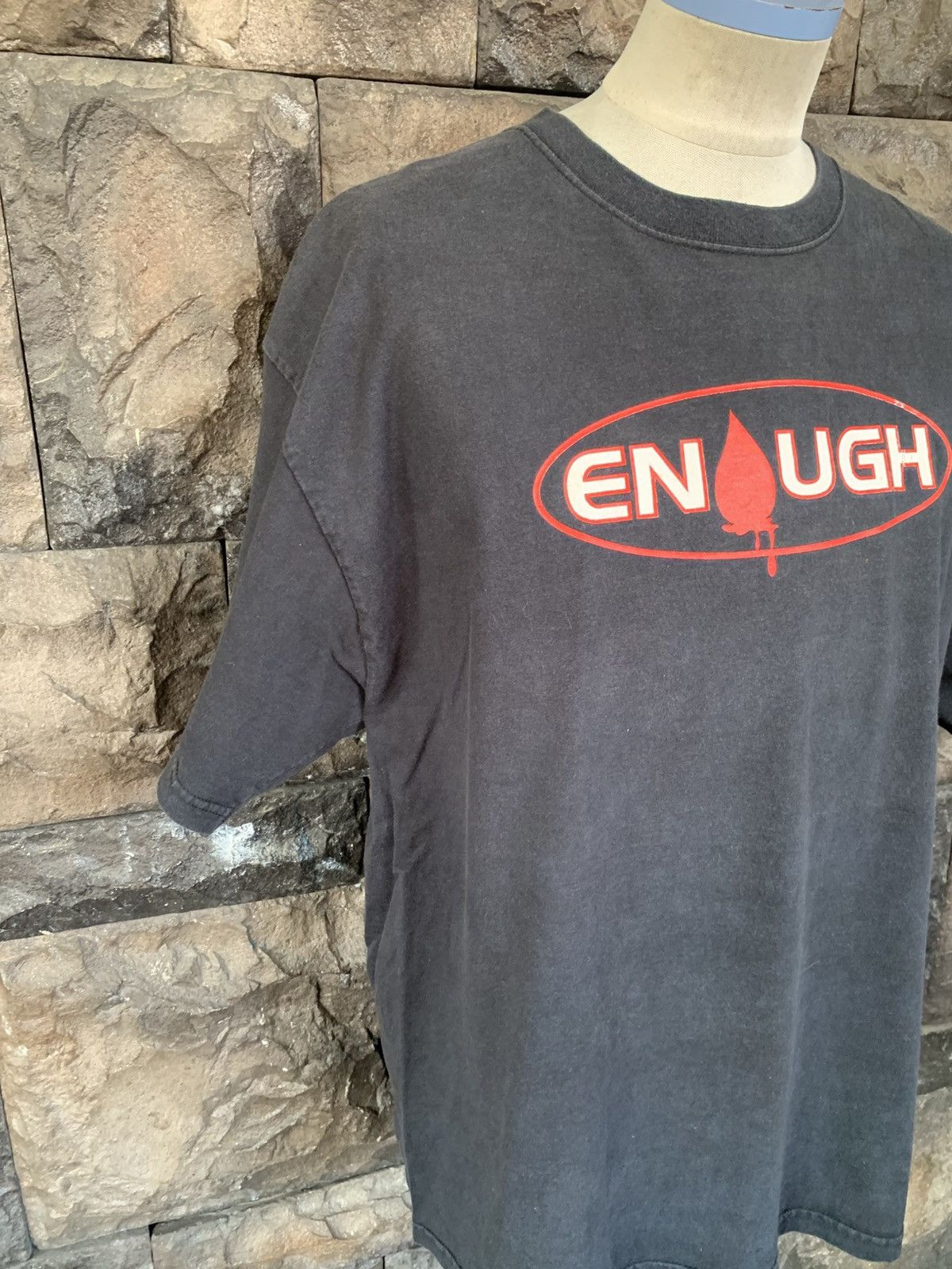 Vintage Vintage The World Is Not Enough 007 James Bond Movie T shirt Size US XL / EU 56 / 4 - 4 Thumbnail
