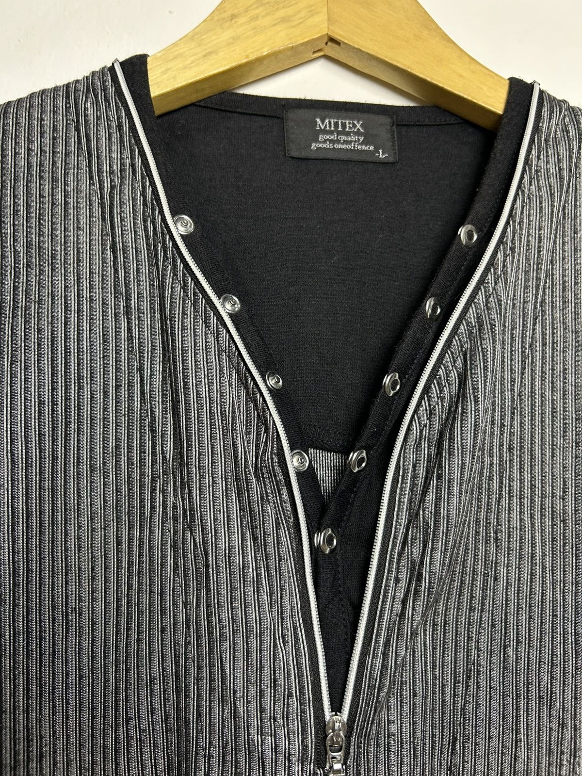 Japanese Brand Y2k mitex japanese brand double layer longsleeve Size US L / EU 52-54 / 3 - 2 Thumbnail