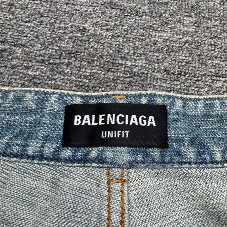 Balenciaga Balenciaga size M Shirt Decorated Patchwork Denim Pants Size US 27 - 2 Thumbnail