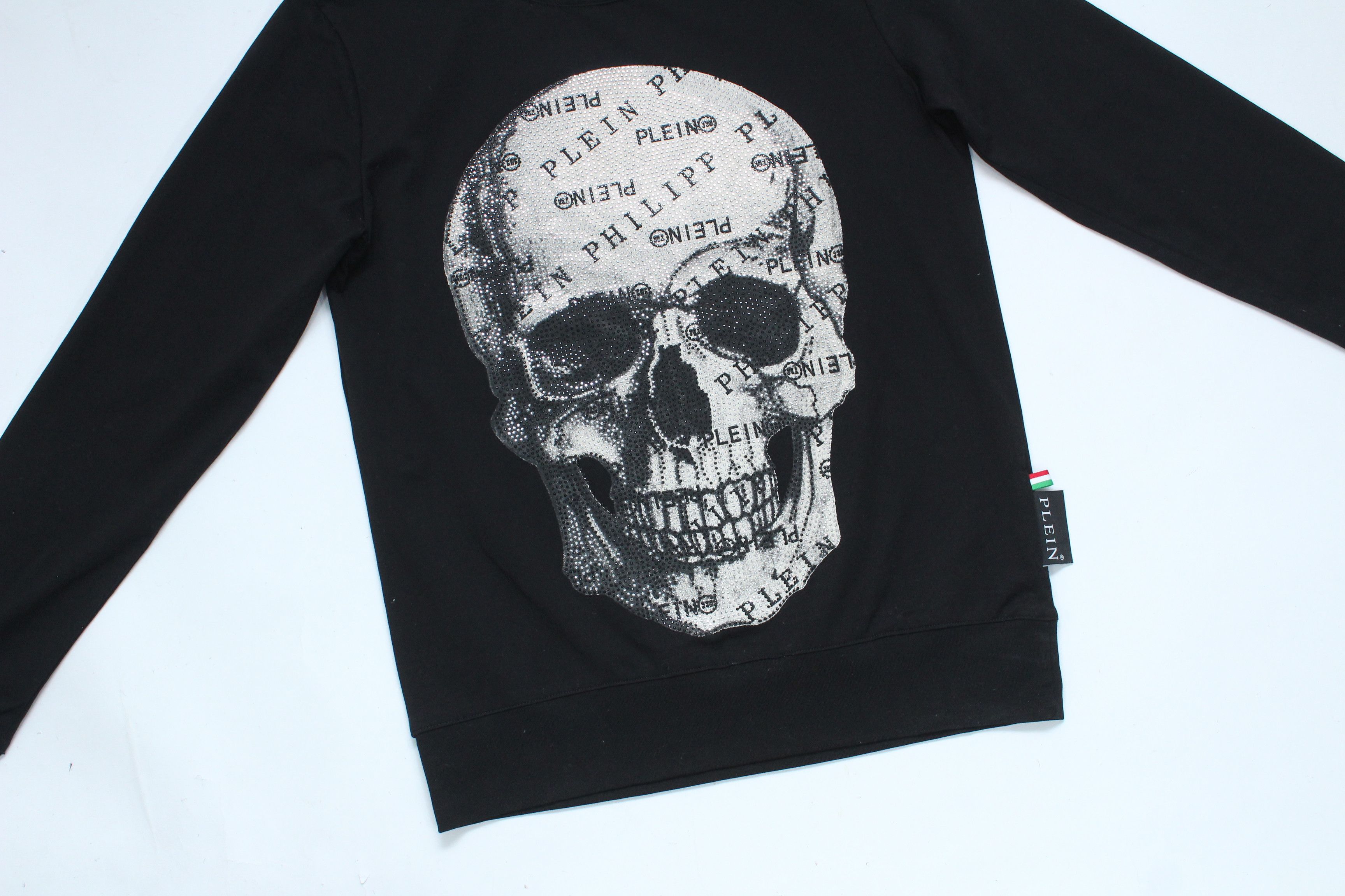 Philipp Plein Philipp Plein Sweater Long Sleeve T-Shirt Skull Logo Hype Size US M / EU 48-50 / 2 - 9 Thumbnail