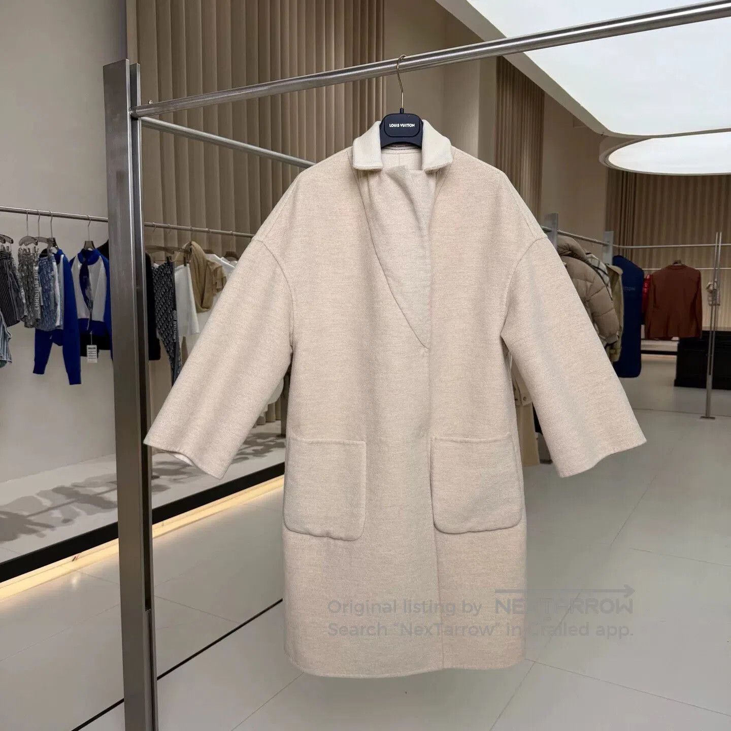 Loro Piana oatmeal reversible cashmere coat size 38. Size US M / EU 48-50 / 2 - 3 Thumbnail