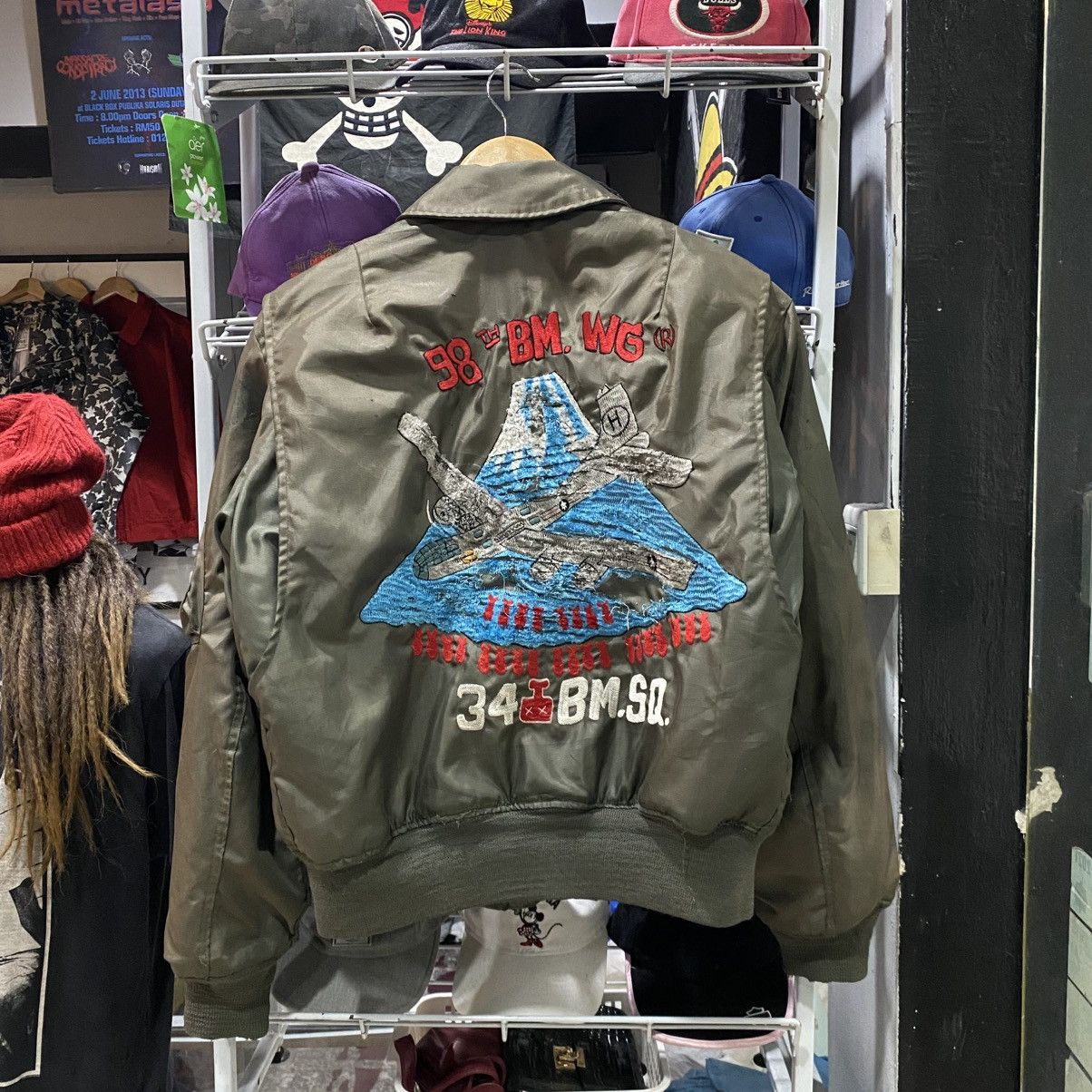 Vintage Vintage 98th Bomb Wing 34th Bomb Squadron Bomber Jacket RARE Size US M / EU 48-50 / 2 - 1 Thumbnail