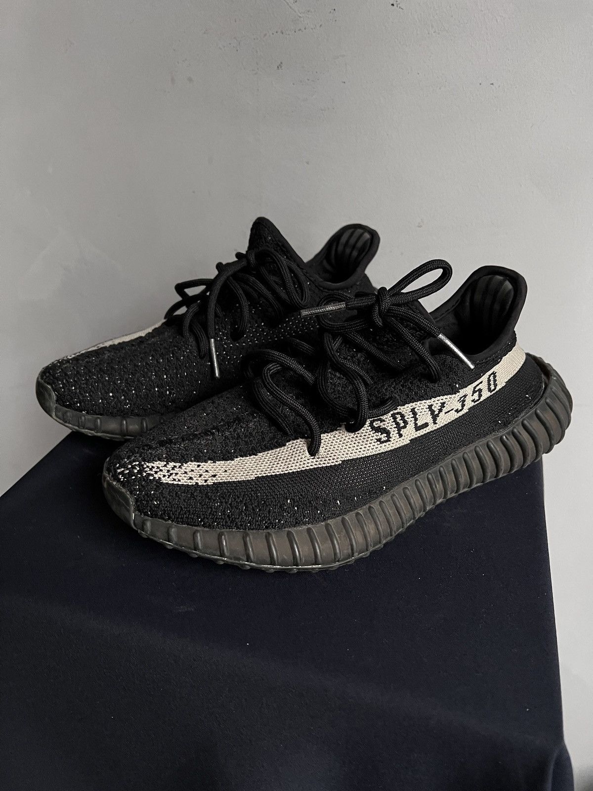 Adidas × Kanye West Adidas Yeezy Boost Sply 350 V2 Black shoes Size US 8 / EU 41 - 4 Thumbnail