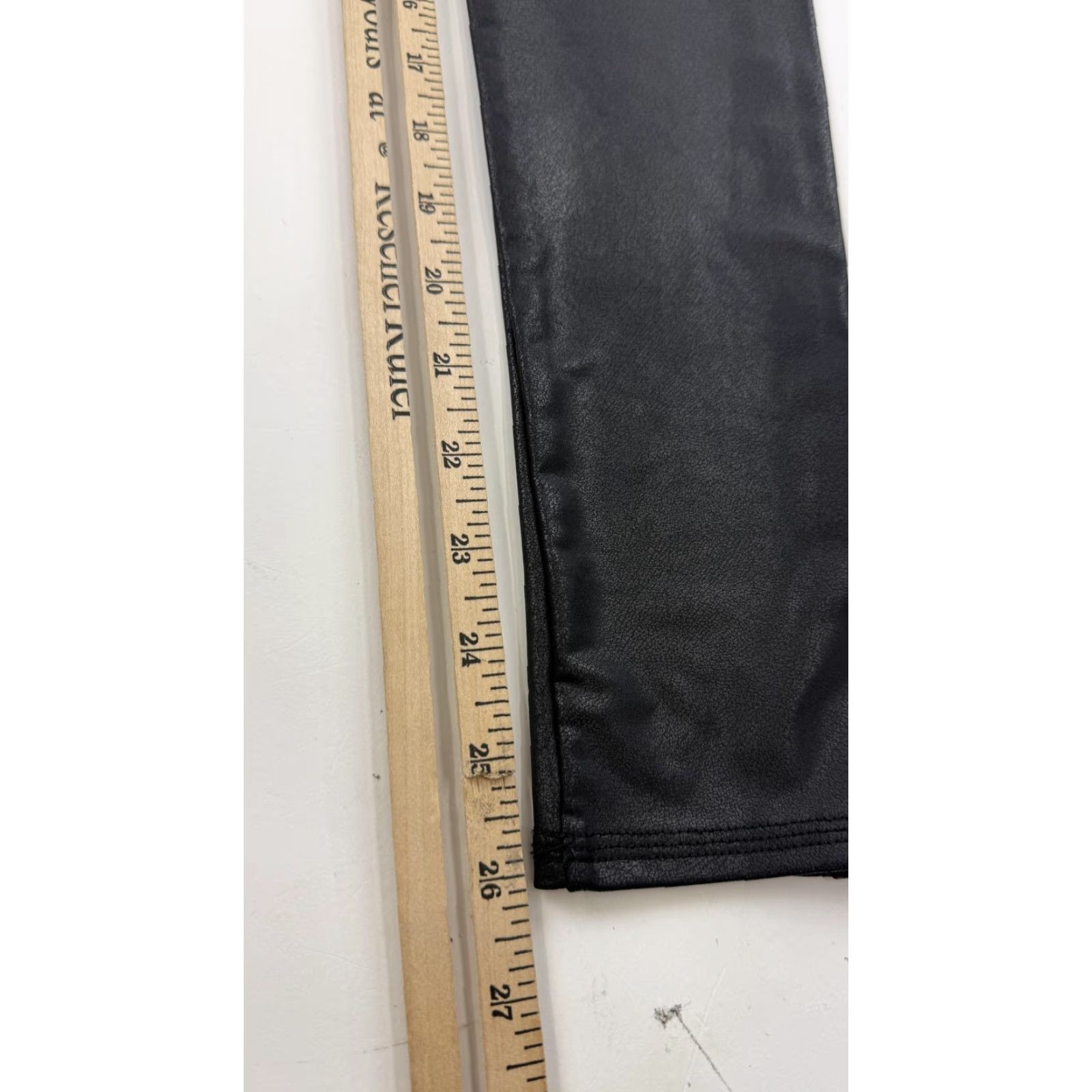 Vintage VINTAGE Jane and Bleecker Leggings Womens M Black Faux Leather High Rise Stretch Size 32" / US 10 / IT 46 - 5 Thumbnail