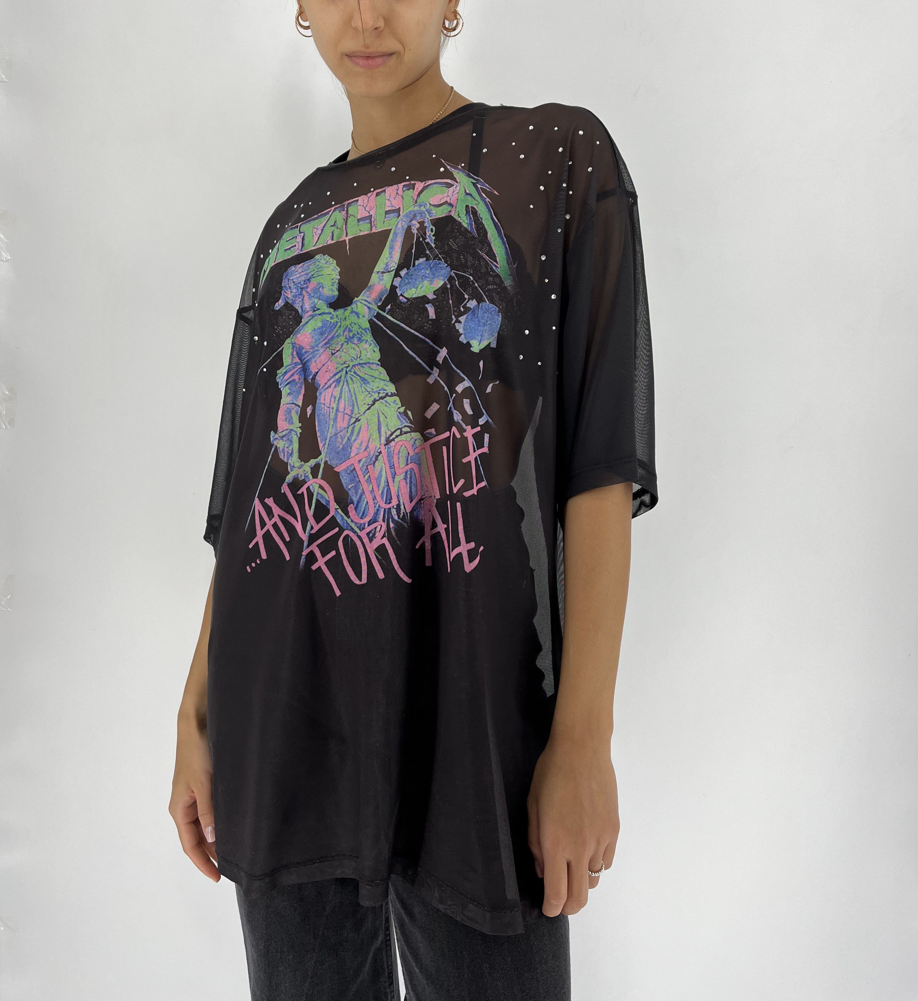 Band Tees × Metallica × Vintage Vintage Y2K Metallica Band Tour Distressed Tshirt Streetwear Size S / US 4 / IT 40 - 2 Thumbnail