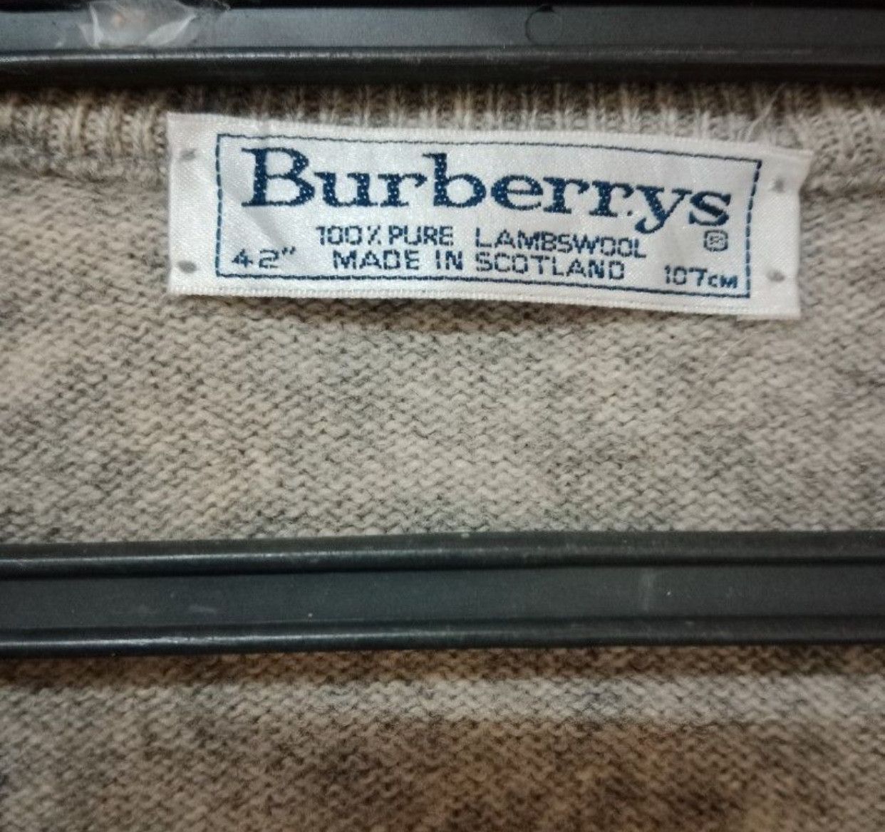 Burberry × Vintage Vintage Burberrys Lambswool Vest Size S / US 4 / IT 40 - 4 Thumbnail
