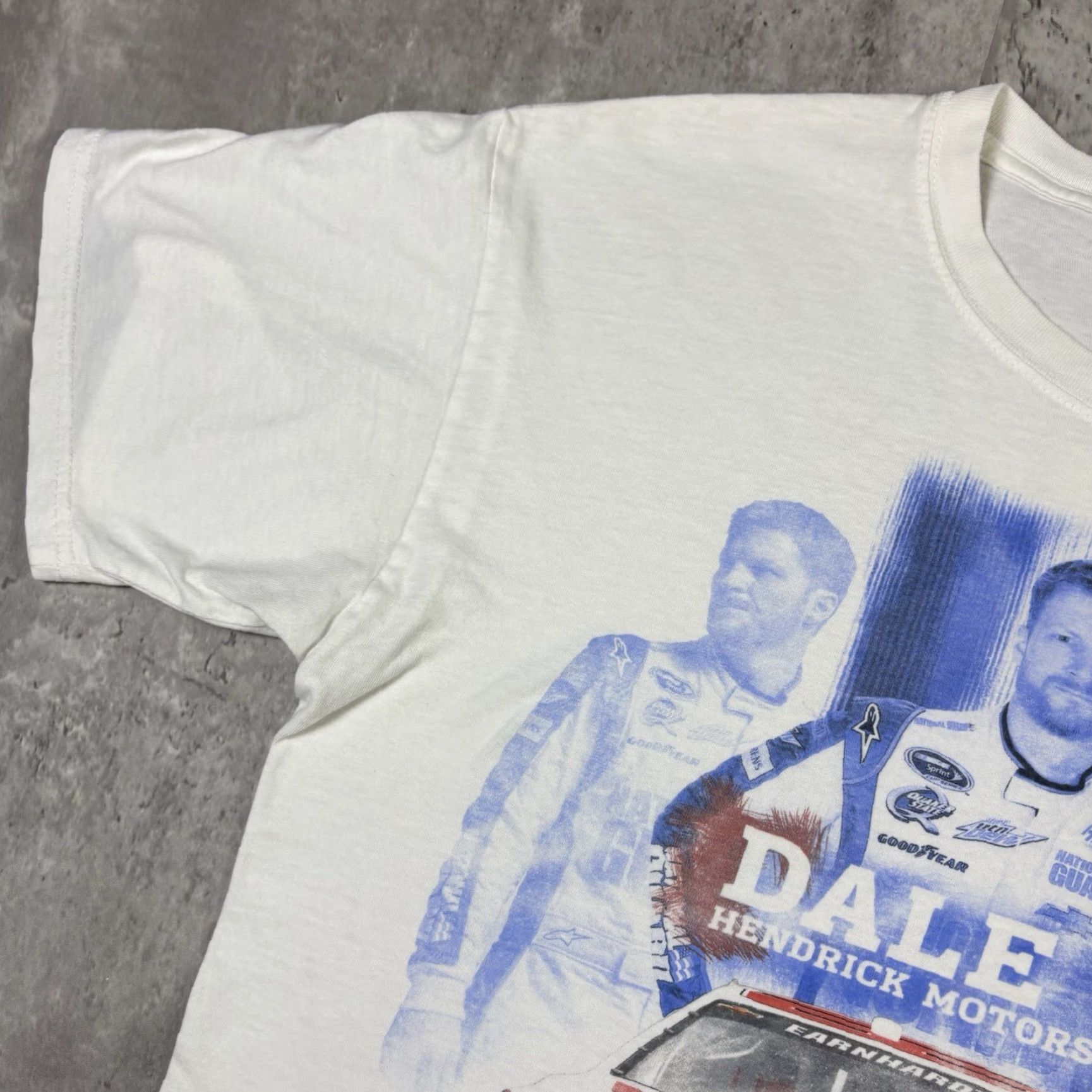 NASCAR VINTAGE Dale Jr Nascar Racing Graphic T Shirt White L Mens Crew Neck Short Sleeve Cotton Regular Graphic Print Cars 90s Size US L / EU 52-54 / 3 - 6 Thumbnail