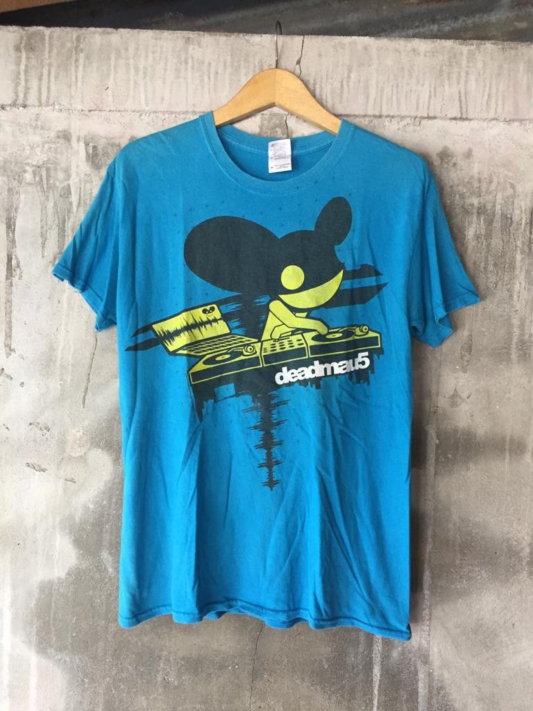image of Archival Clothing x Band Tees Deadmau5 Electronic Music Dj Tee in Blue, Men's (Size Medium)