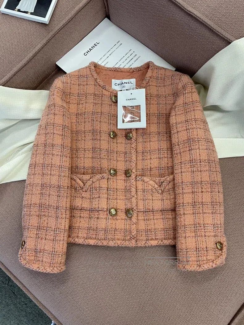 Chanel Chanel 24A Orange Tweed Plaid Jacket. Size US XS / EU 42 / 0 - 1 Thumbnail
