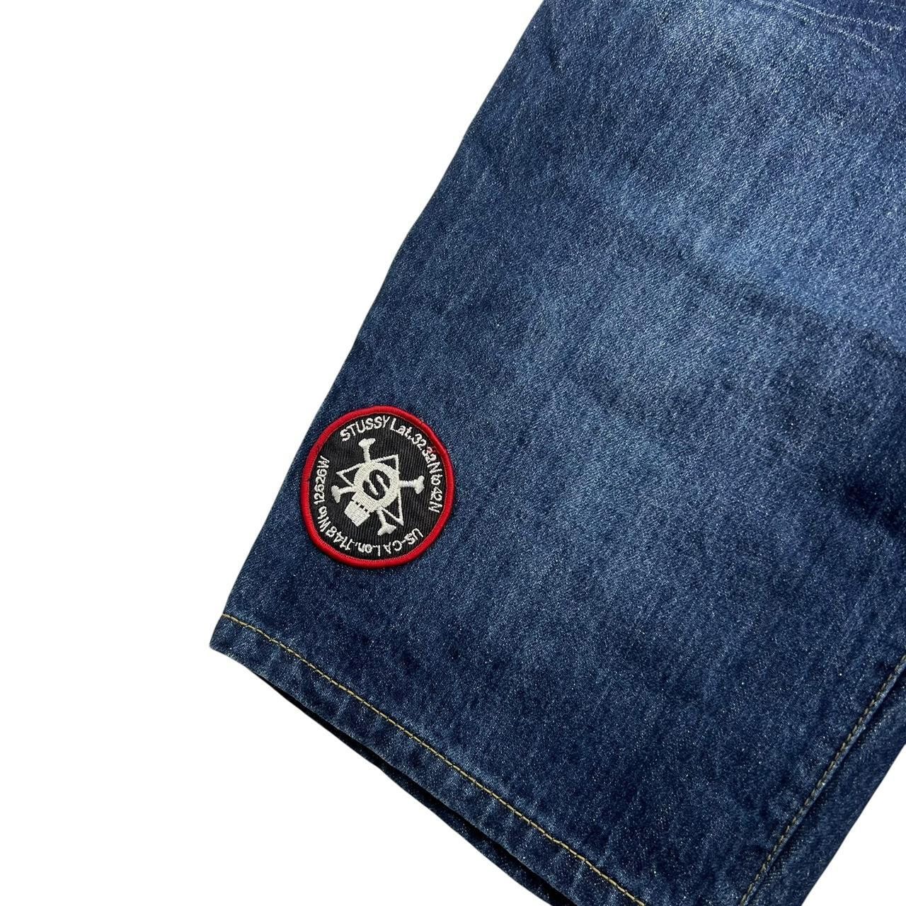 Stussy Vintage Stussy Embroidered Patch Denim Shorts Jorts Waist 32 Size US 32 / EU 48 - 3 Thumbnail
