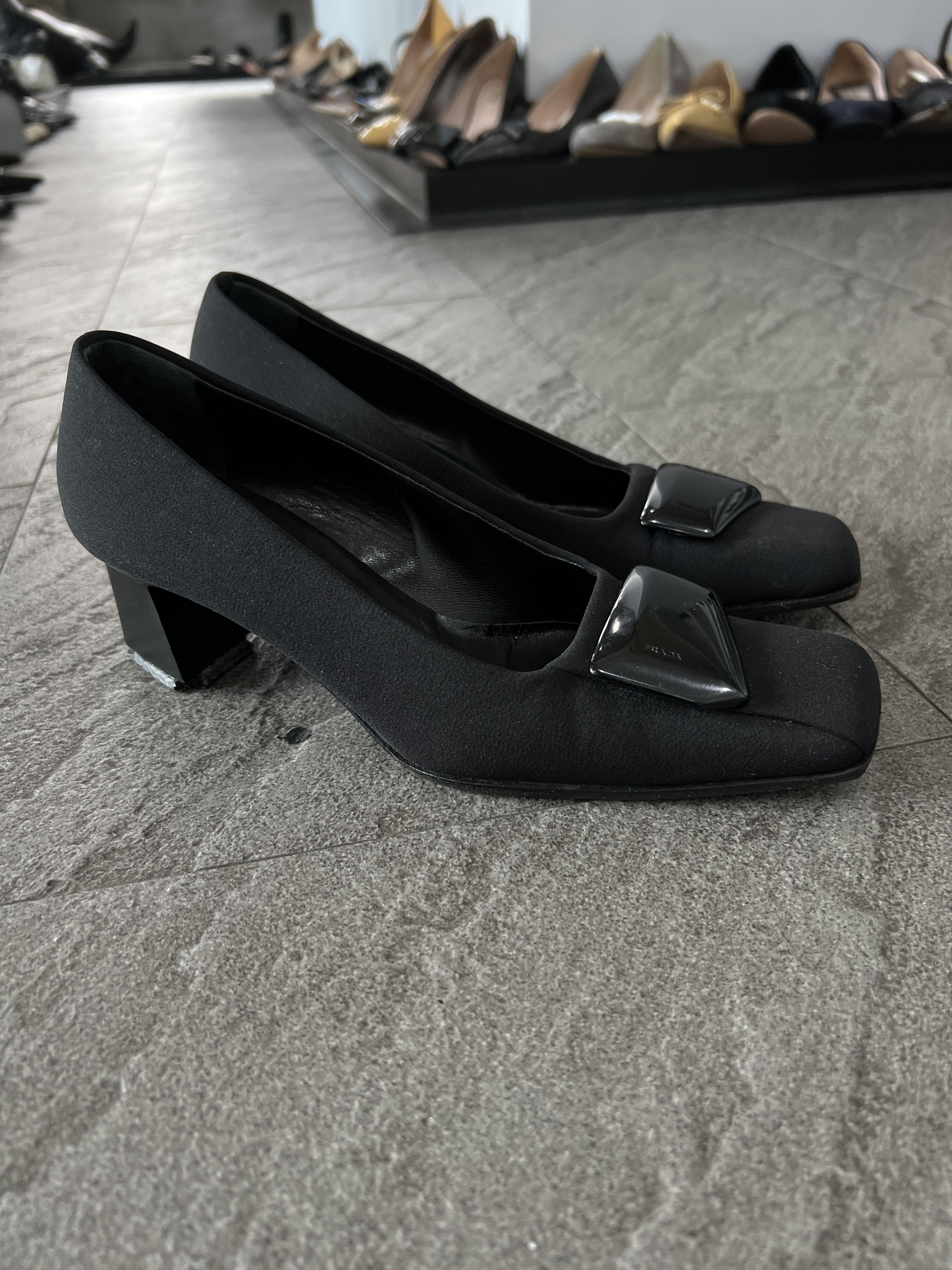 Prada Prada Black Satin Pumps Square Toe Logo Heels EU35 Size US 5 / IT 35 - 5 Thumbnail