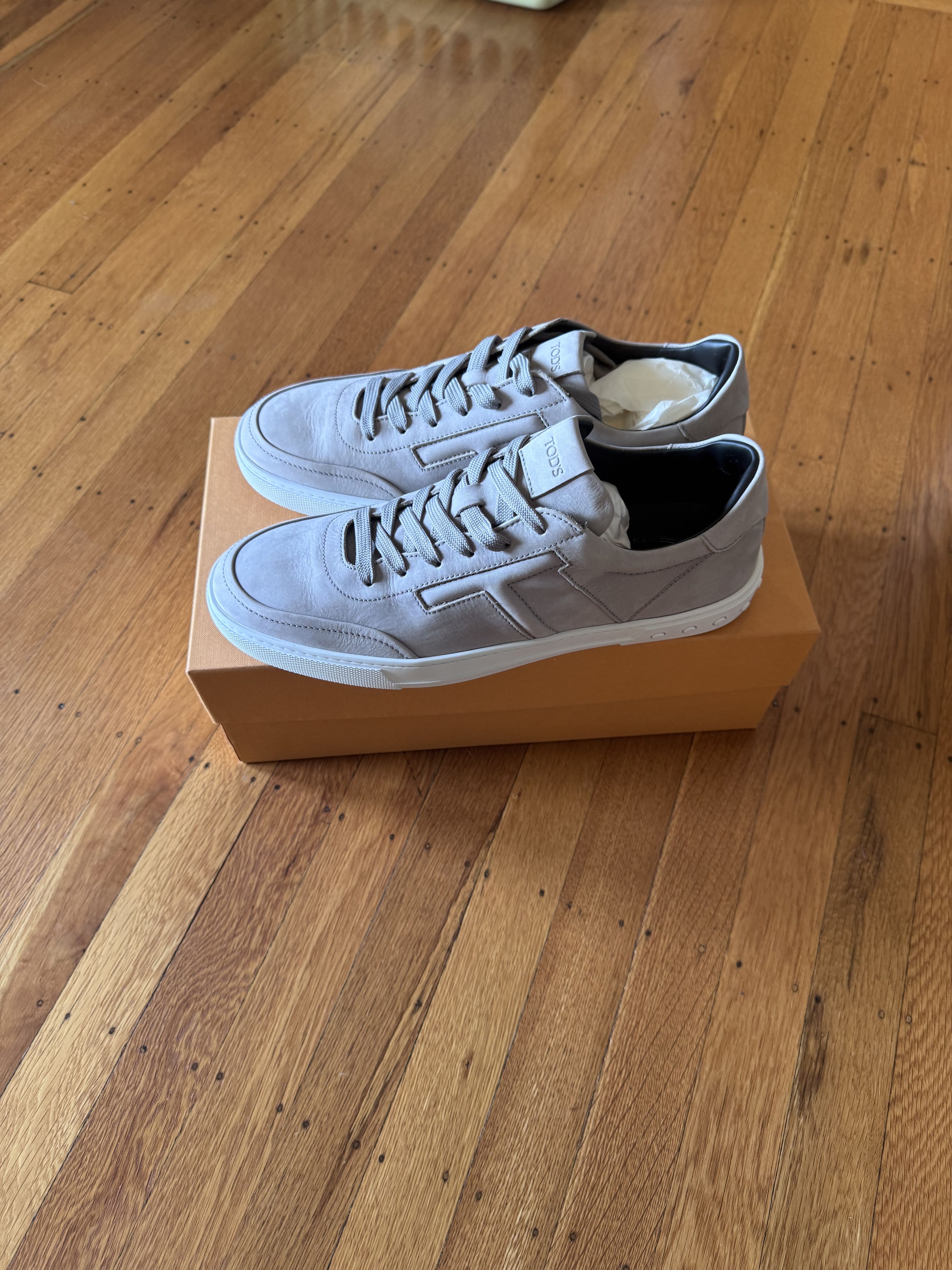 Tod's Tod's Low Top Grey Leather Sneaker Size US 11 / EU 44 - 3 Thumbnail