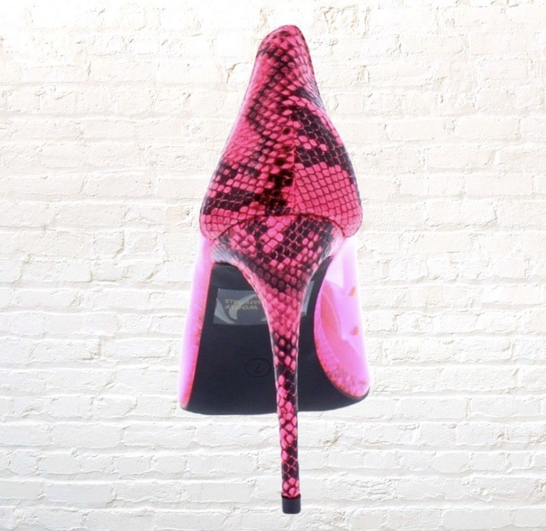 Other PINK SNAKE PRINT LUCITE CLEAR HEEL PUMPS Size US 7.5 / IT 37.5 - 3 Thumbnail
