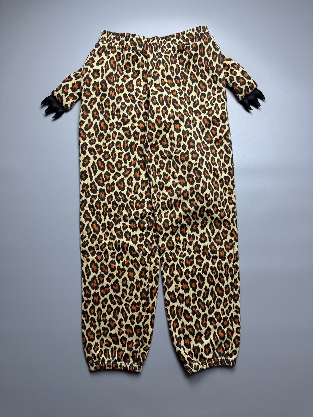 Adidas × Jeremy Scott Adidas x Jeremy Scott - Leopard Print Sweat Jogger Pants Size US 28 / EU 44 - 1 Thumbnail