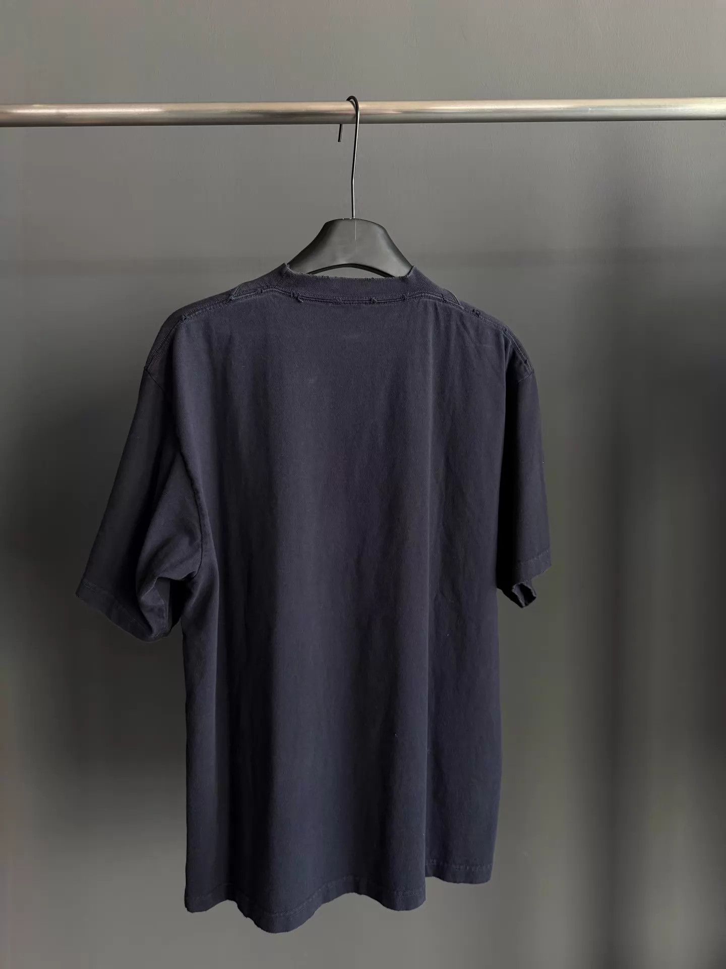 Balenciaga Balenciaga No Comment Crack Print Distressed Ripped S/S T XS Size XS / US 0-2 / IT 36-38 - 2 Thumbnail