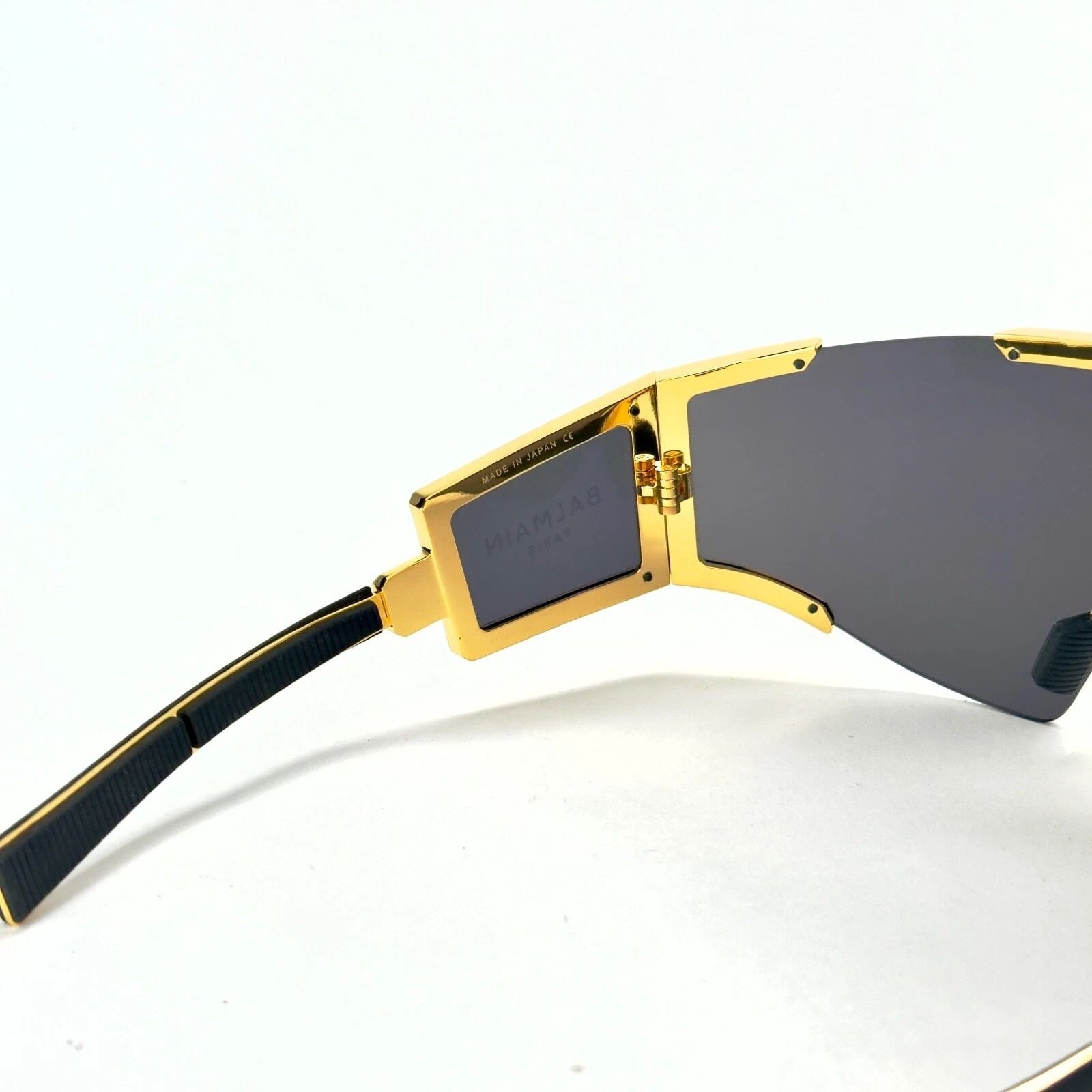 Balmain BALMAIN FLECHE BY AKONI BPS138 Titanium Gold Black BPS 138 Size ONE SIZE - 2 Thumbnail