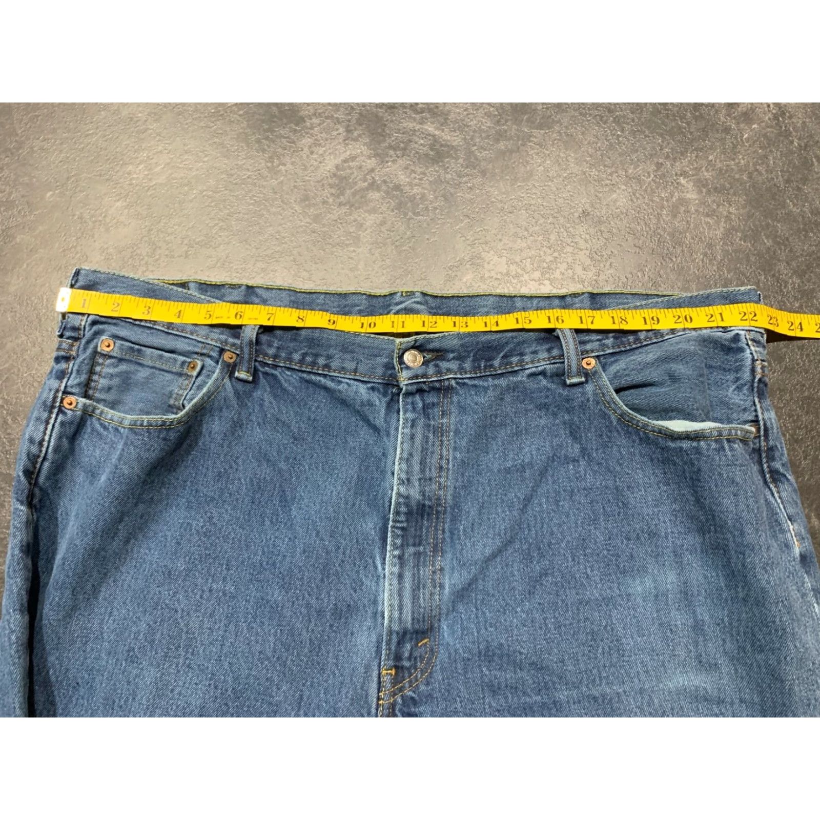 Levi's VINTAGE Levi's 550 Jeans Mens 46x33 Relaxed Taper Denim Blue 90s Mens Size US 30 / EU 46 - 3 Thumbnail
