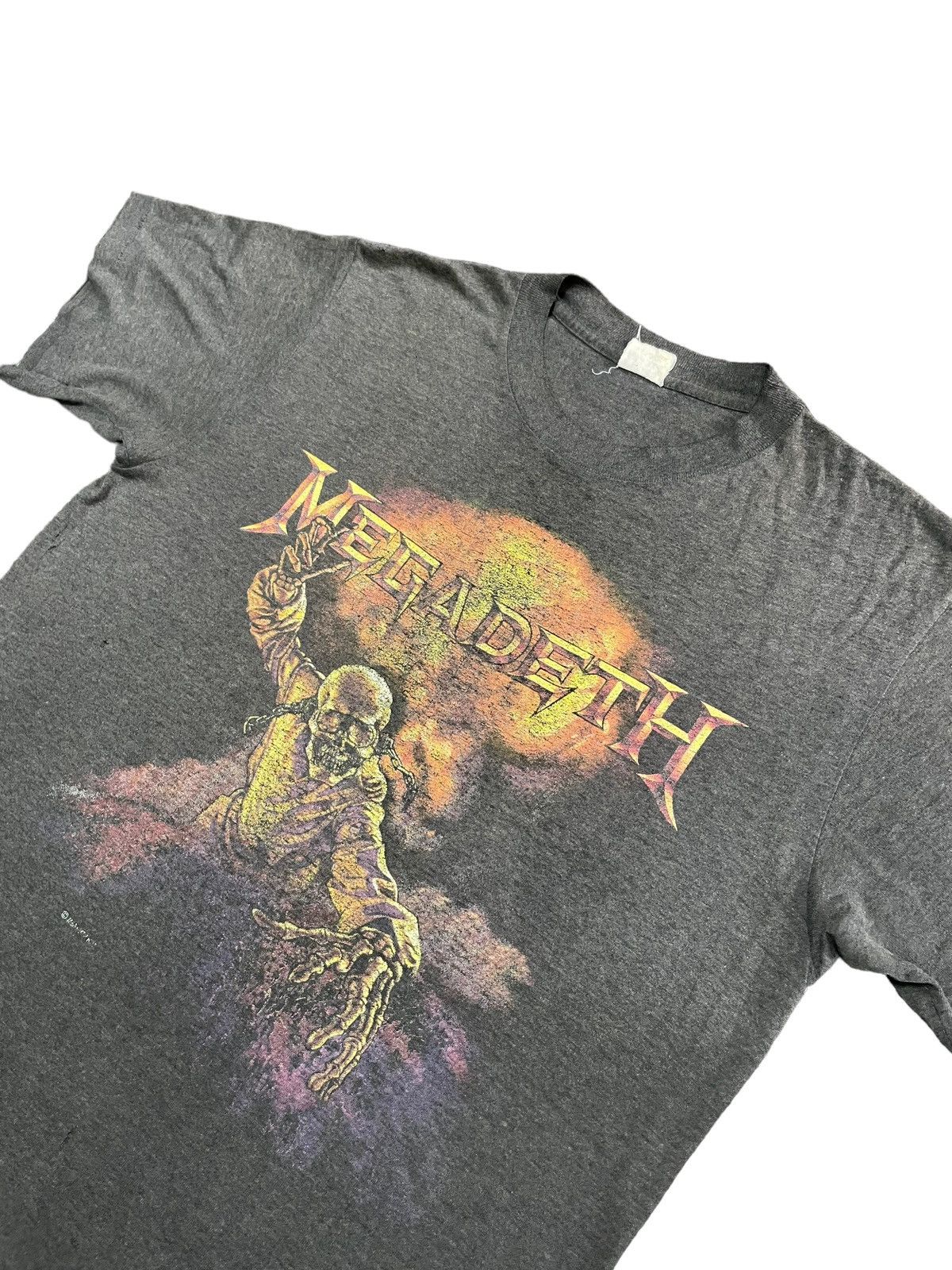 Megadeth Vintage 87 Faded Distresed Megadeth Nuclear Concert Size US M / EU 48-50 / 2 - 2 Thumbnail