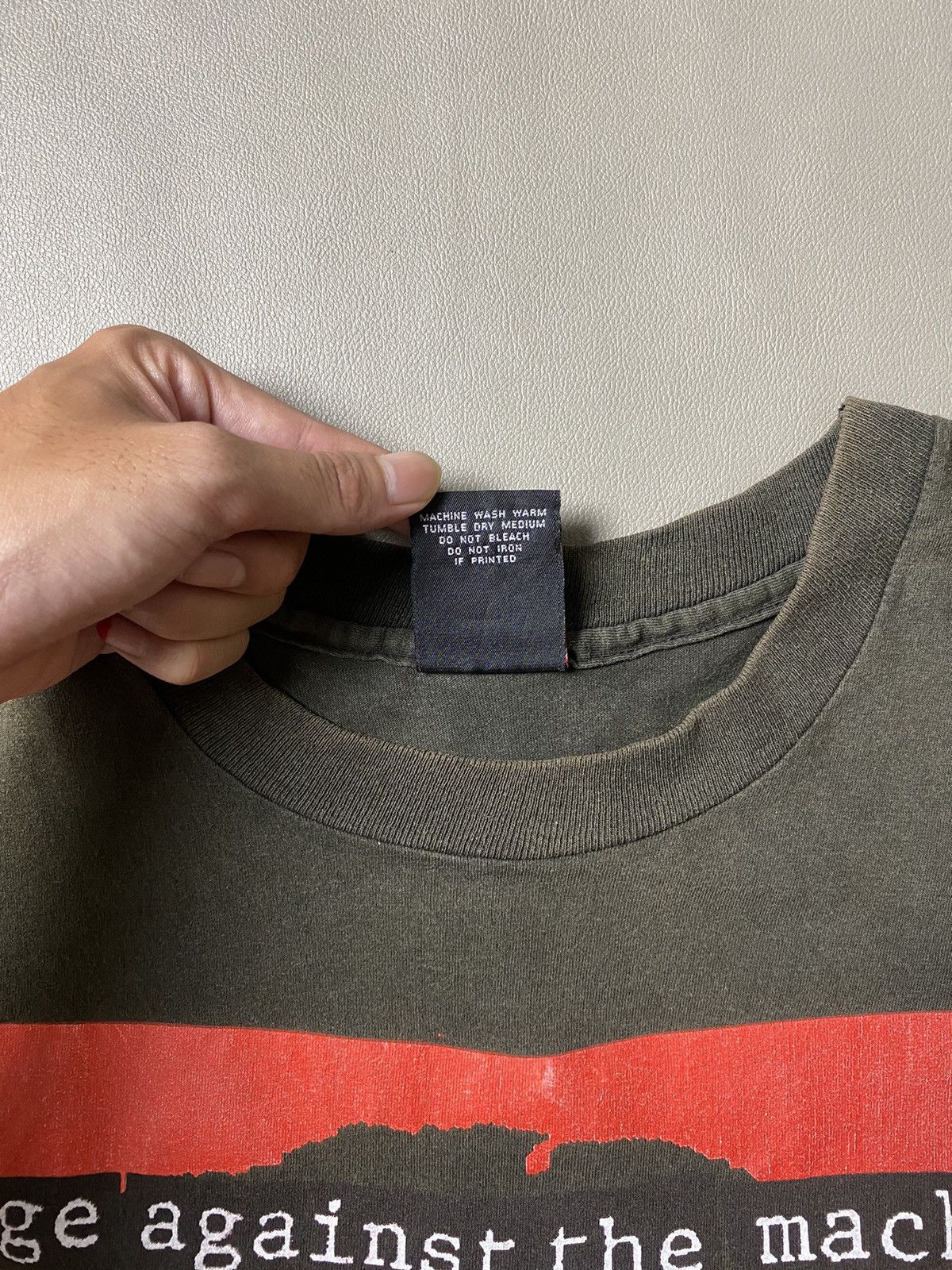 Band Tees × Vintage Vintage Rage Against The Machine Tshirt Size US XL / EU 56 / 4 - 7 Thumbnail
