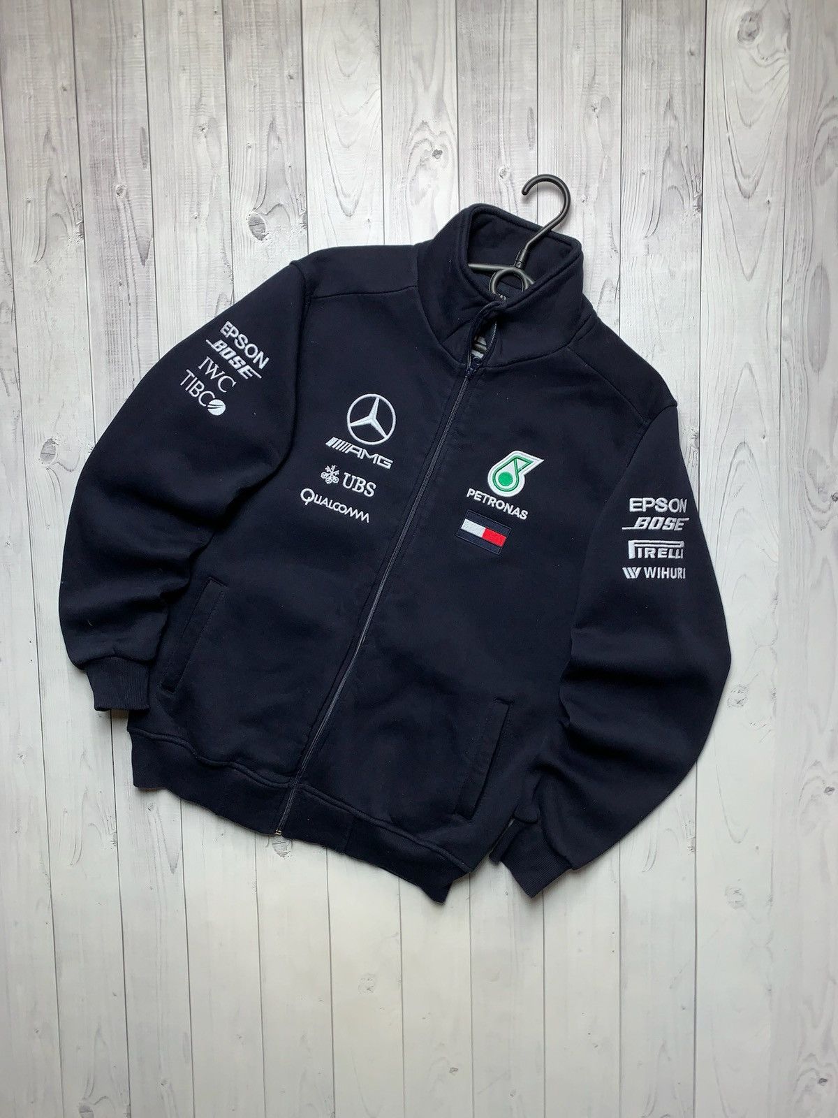 Vintage Vintage Petronas racing Bomber Mercedes Benz big logo size M Size US M / EU 48-50 / 2 - 1 Thumbnail