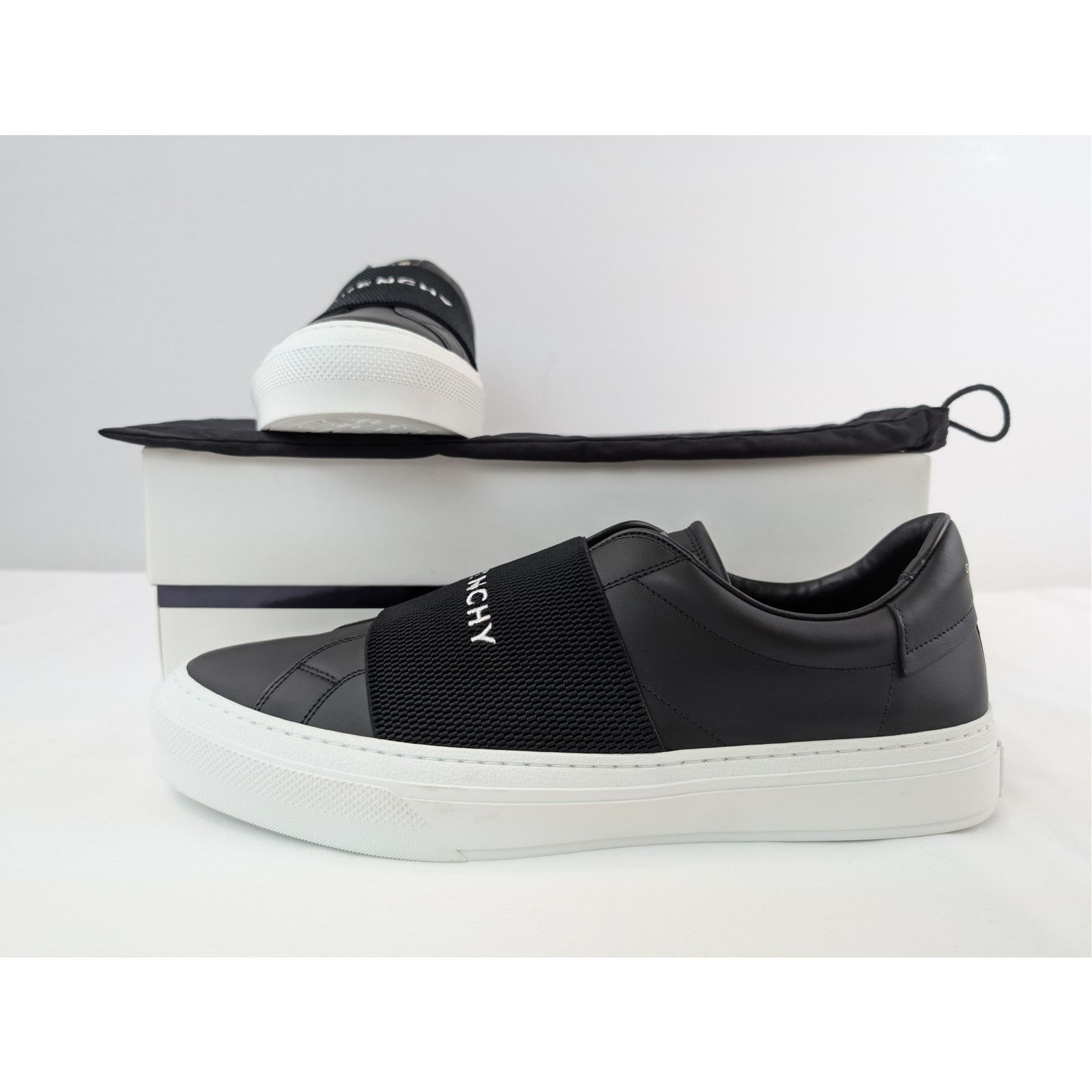Givenchy o1rshd1 100% Calf Leather City Sport Sneakers in Black Size US 14 / EU 47 - 18 Thumbnail