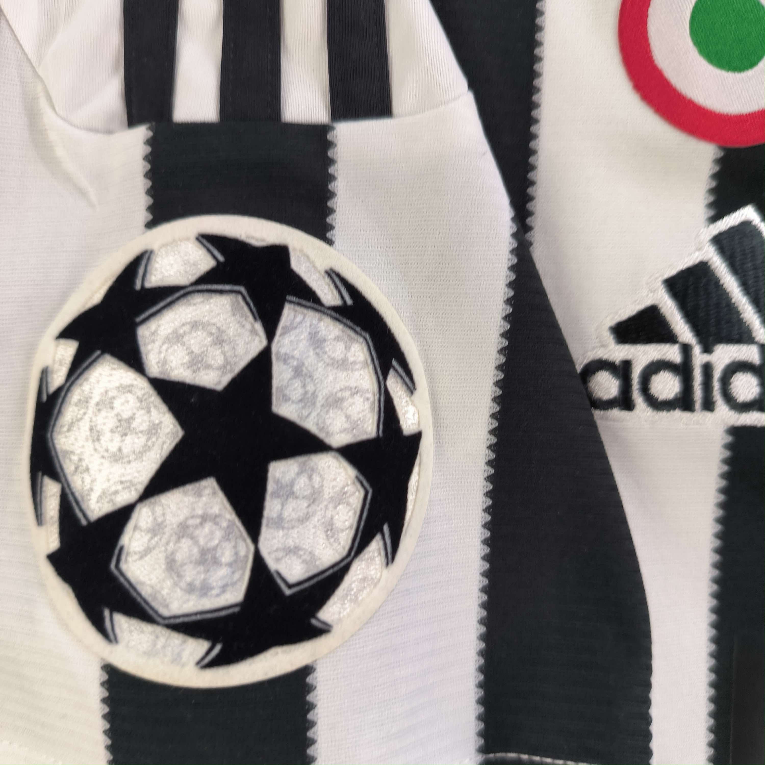 Adidas Juventus 2015-16 Adidas home UCL Bonucci football jersey M Size US M / EU 48-50 / 2 - 5 Thumbnail