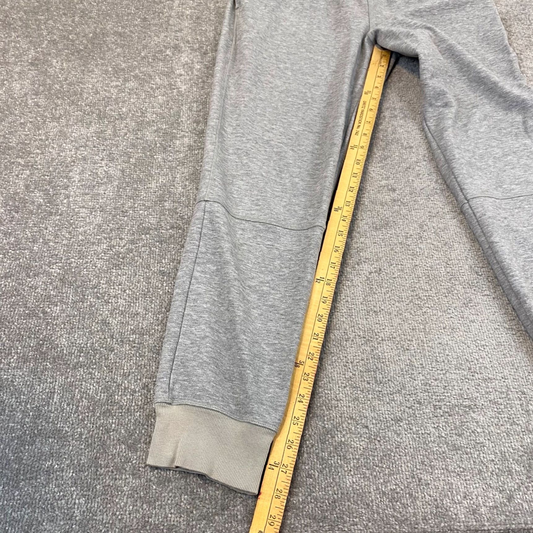 Adidas Adidas Sweatpants Mens Medium Heather Gray Jogger Sweatpants 28" Tapered Stretch Gray 28" Pockets Elastic Waist Size US 31 - 5 Thumbnail