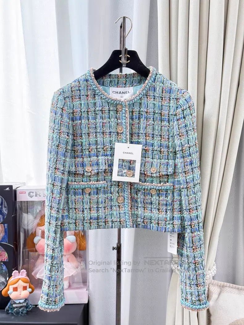 Chanel Chanel 25A show high-end handicraft peacock blue woven gol Size XXS / US 00 / IT 34 - 1 Thumbnail