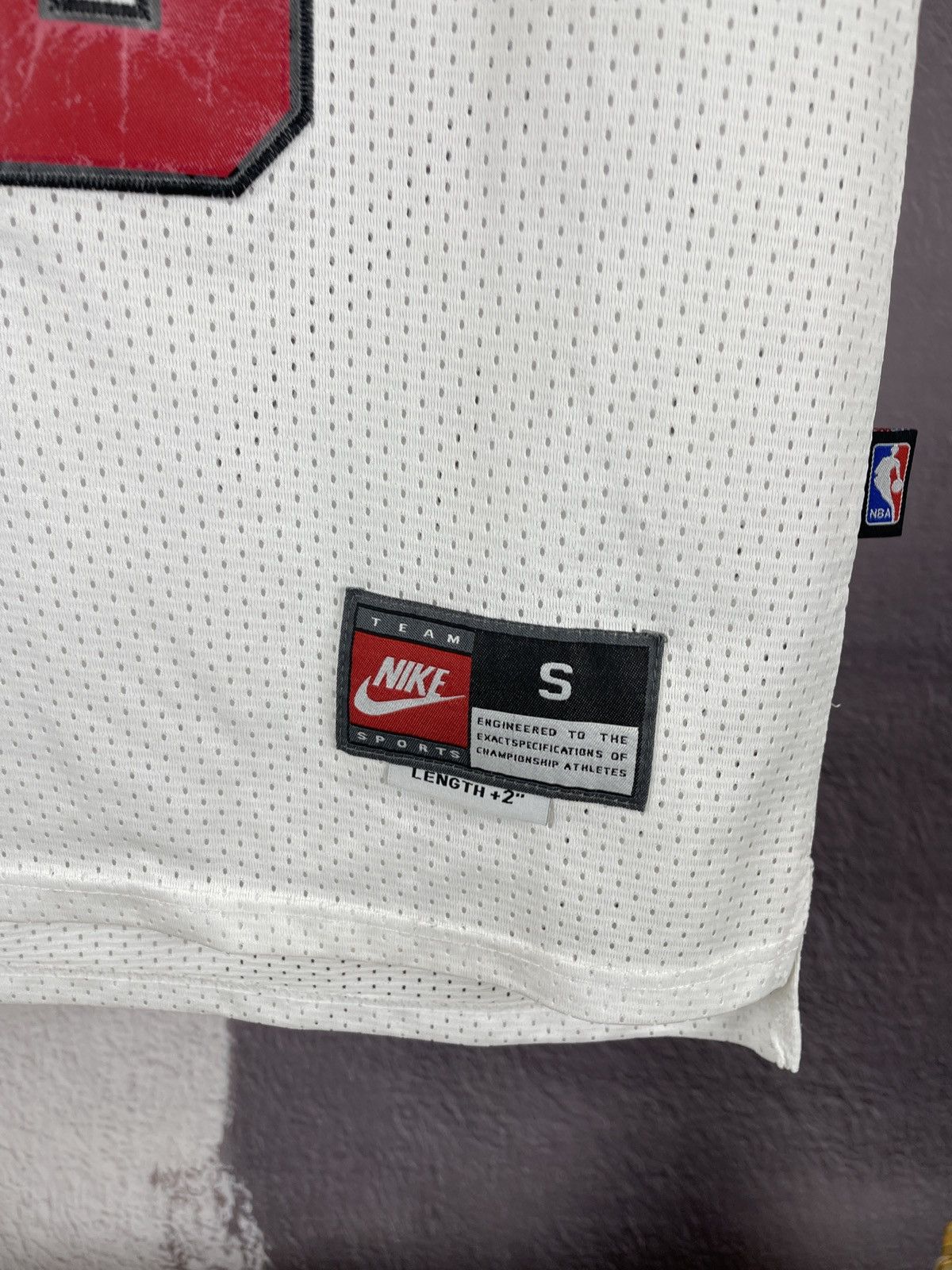 NBA Vintage Nike Chicago Bulls #23 Michael Jordan NBA jersey Size US S / EU 44-46 / 1 - 5 Thumbnail