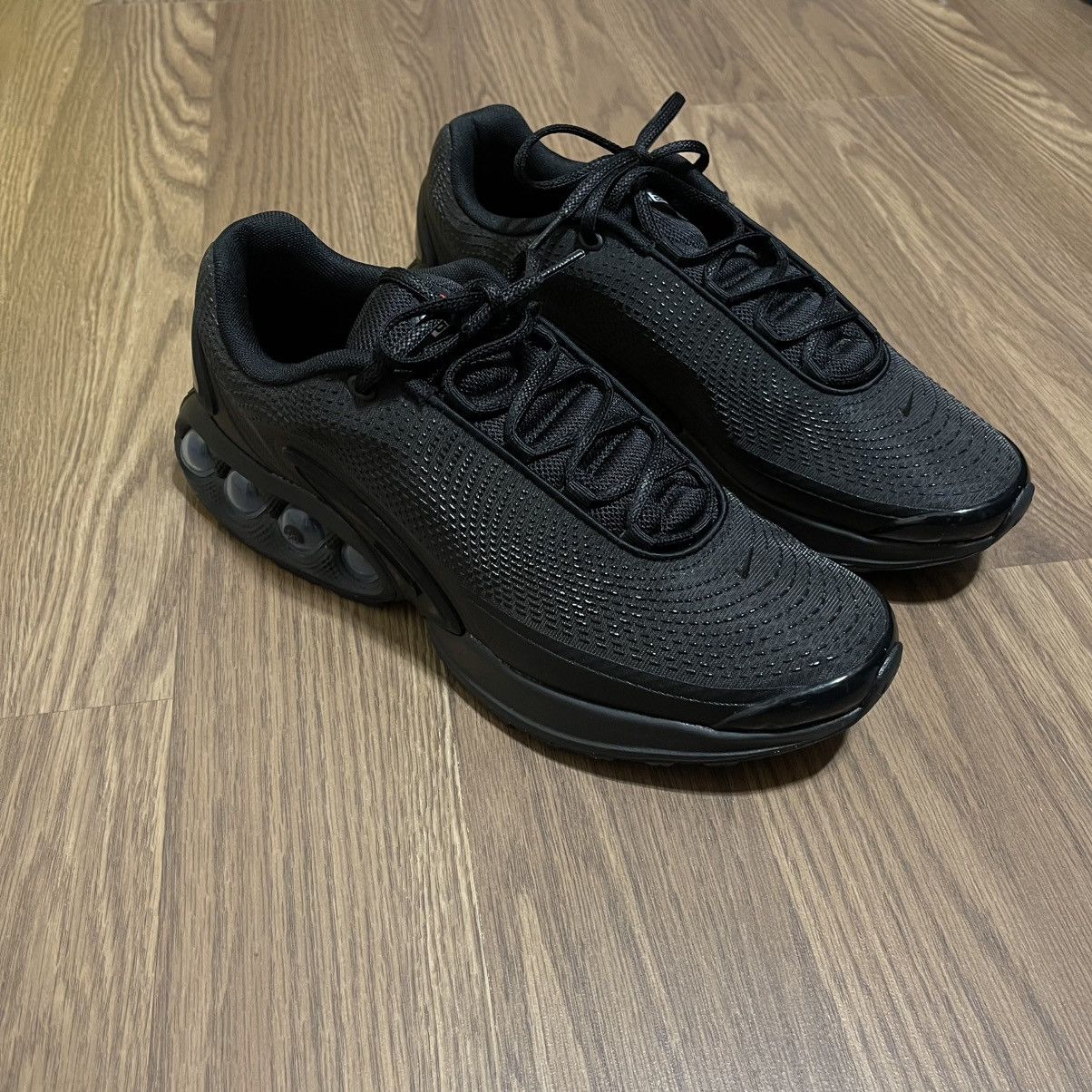 Nike Nike Air Max DN Black Metallic Sneaker Mens size 11.5 Size US 11.5 / EU 44-45 - 1 Thumbnail